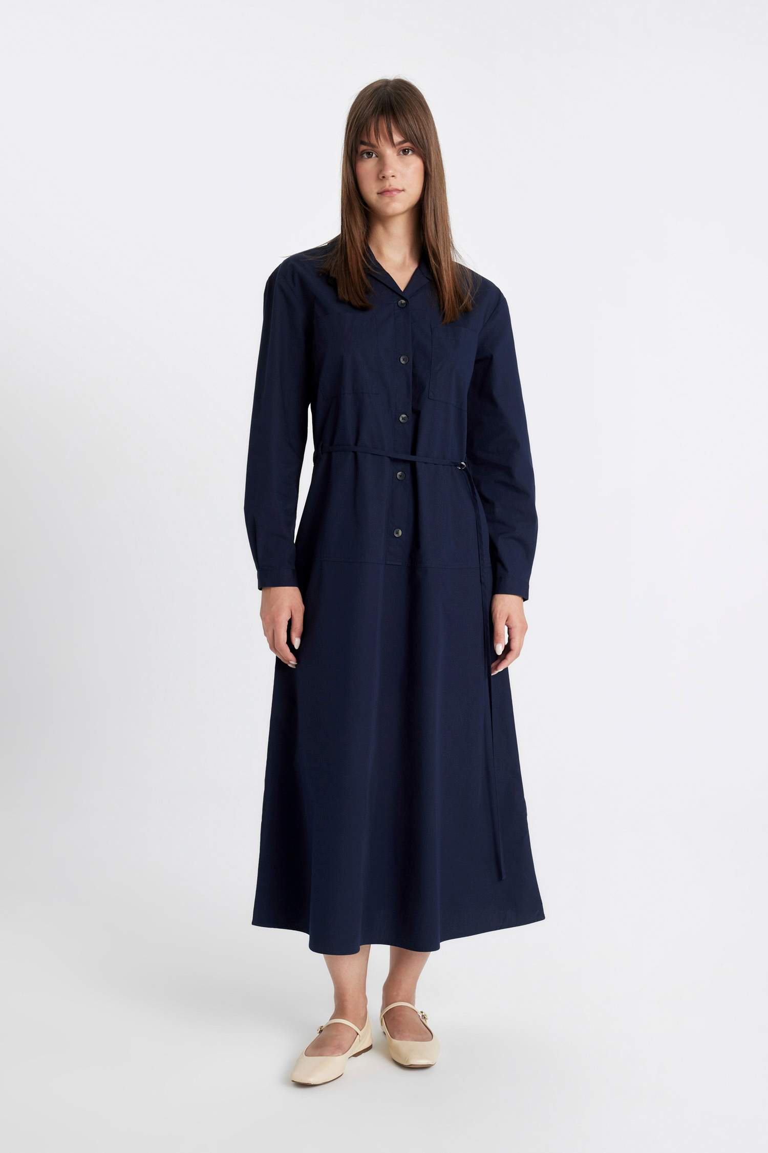 Relax Fit Gömlek Yaka Düğmeli Basic Düz Kemerli Poplin Uzun Kollu  Maxi Lacivert Elbise