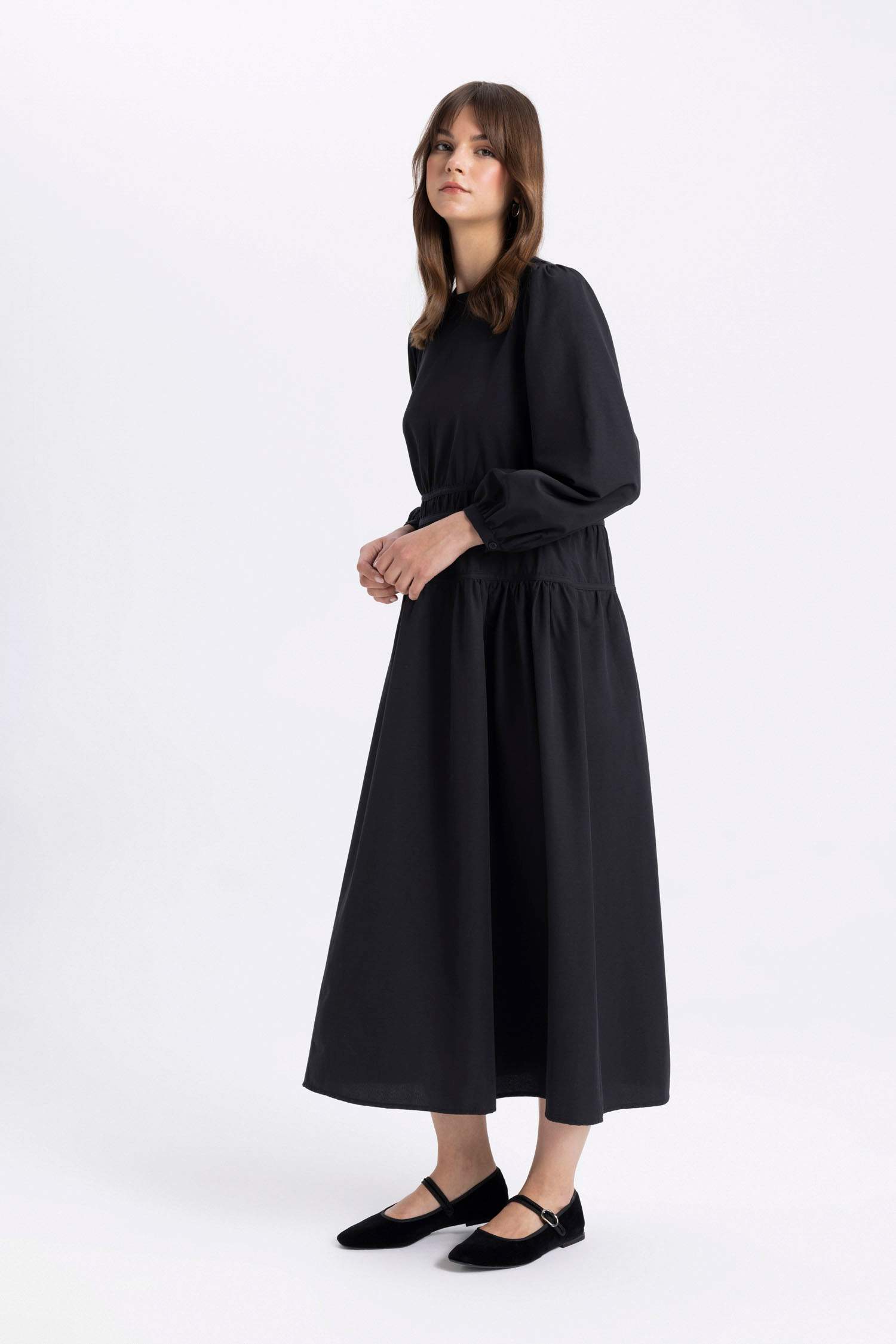 Crew Neck Poplin Long Sleeve Maxi Dress
