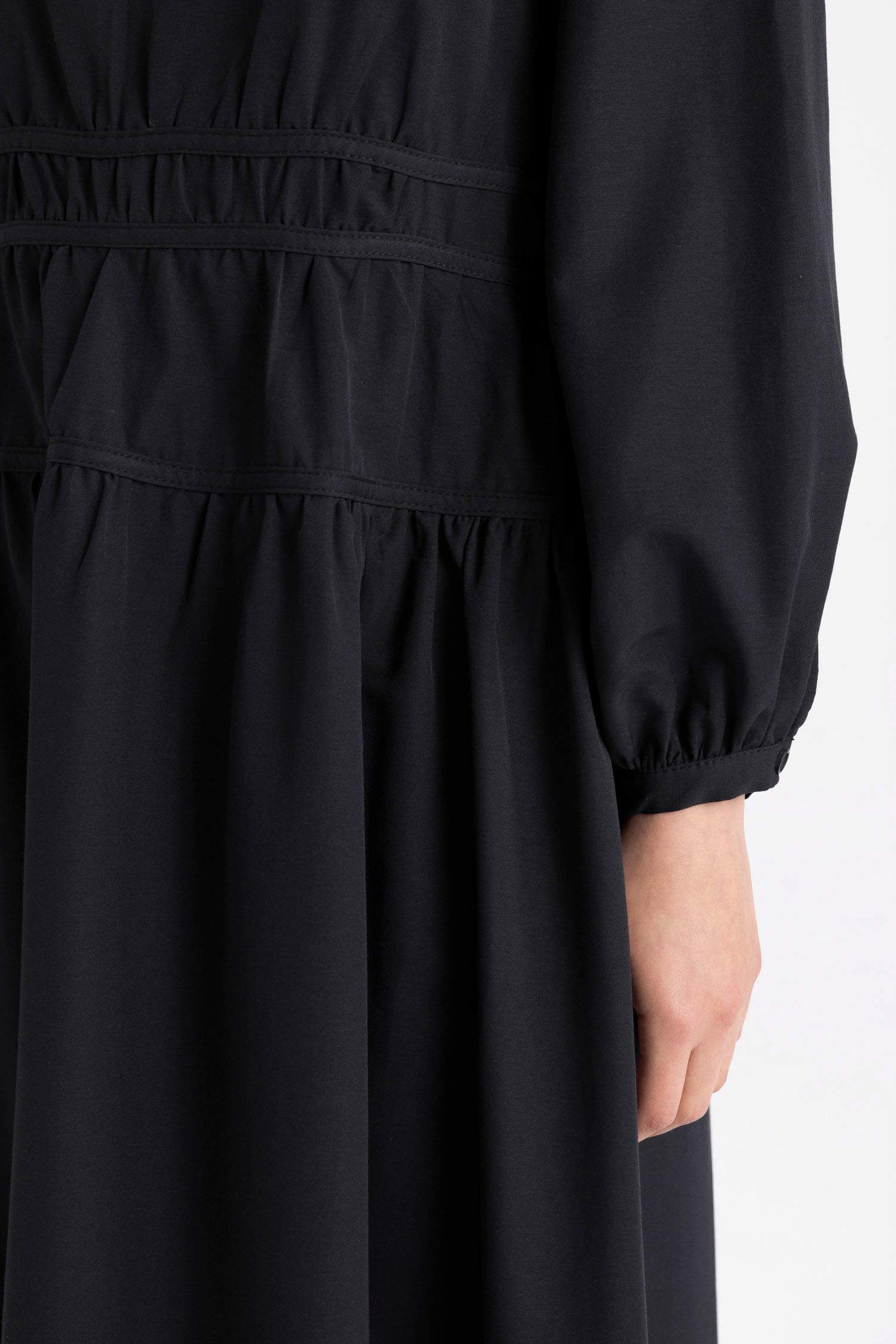 Crew Neck Poplin Long Sleeve Maxi Dress