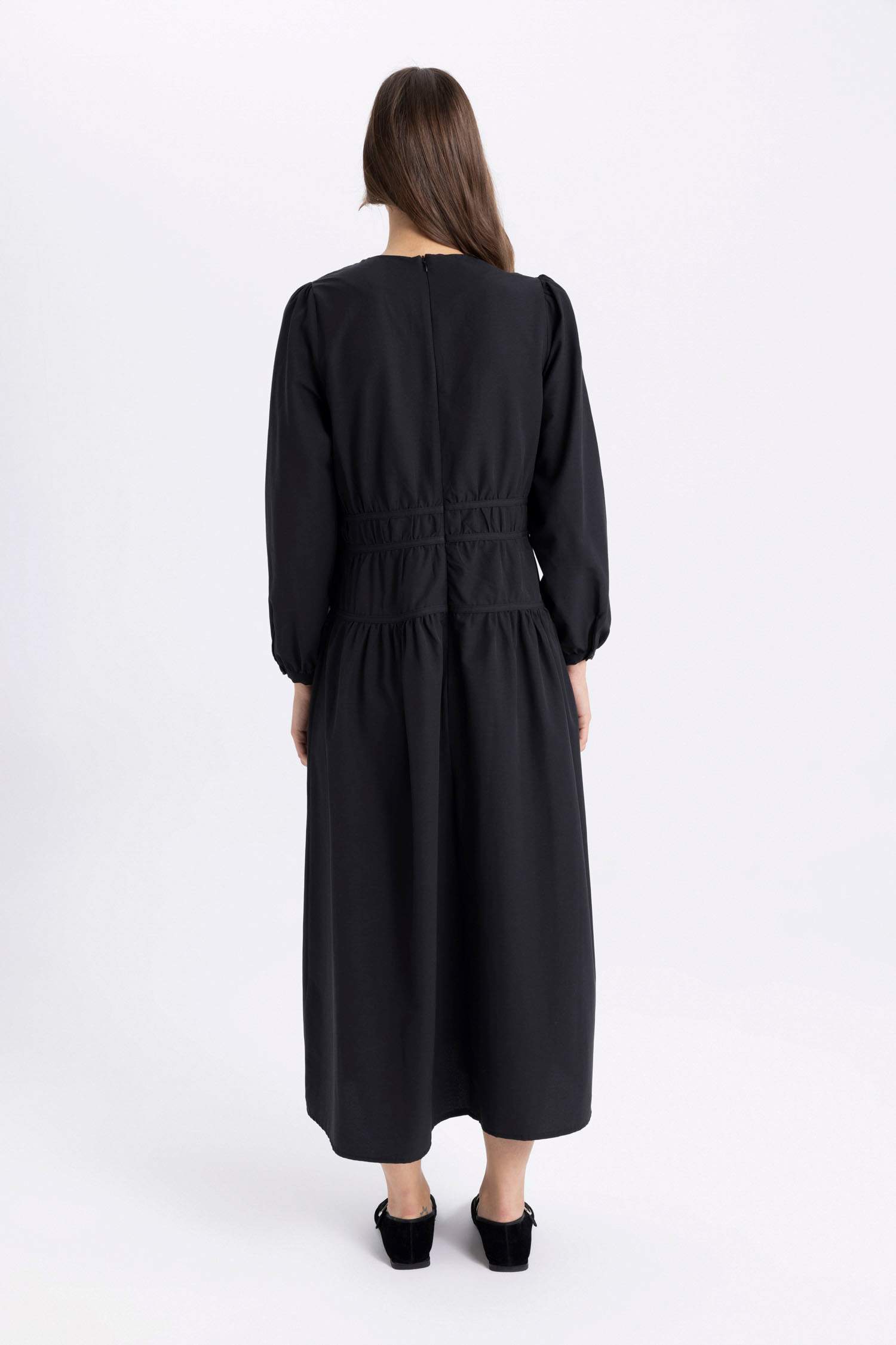 Crew Neck Poplin Long Sleeve Maxi Dress