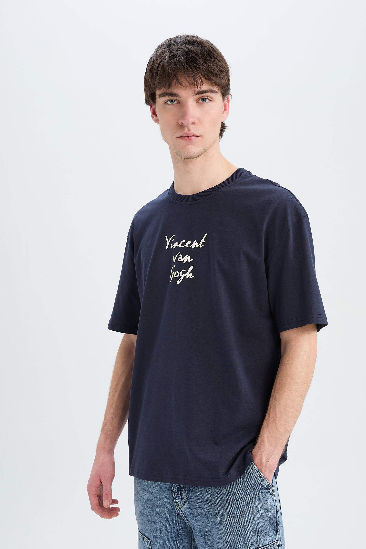 Oversize Fit Van Gogh Licensed Crew Neck Short Sleeve T-Shirt