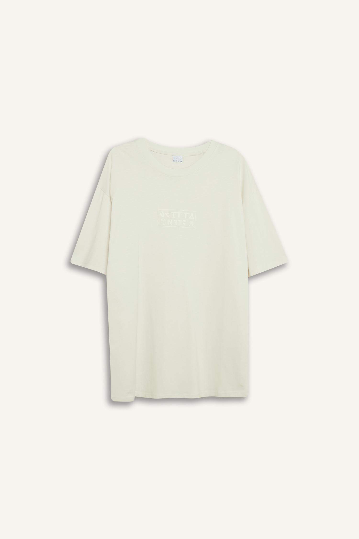 %100 Pamuk Oversize Geniş Kalıp Bisiklet Yaka Sırt Baskılı Kısa Kollu Tişört