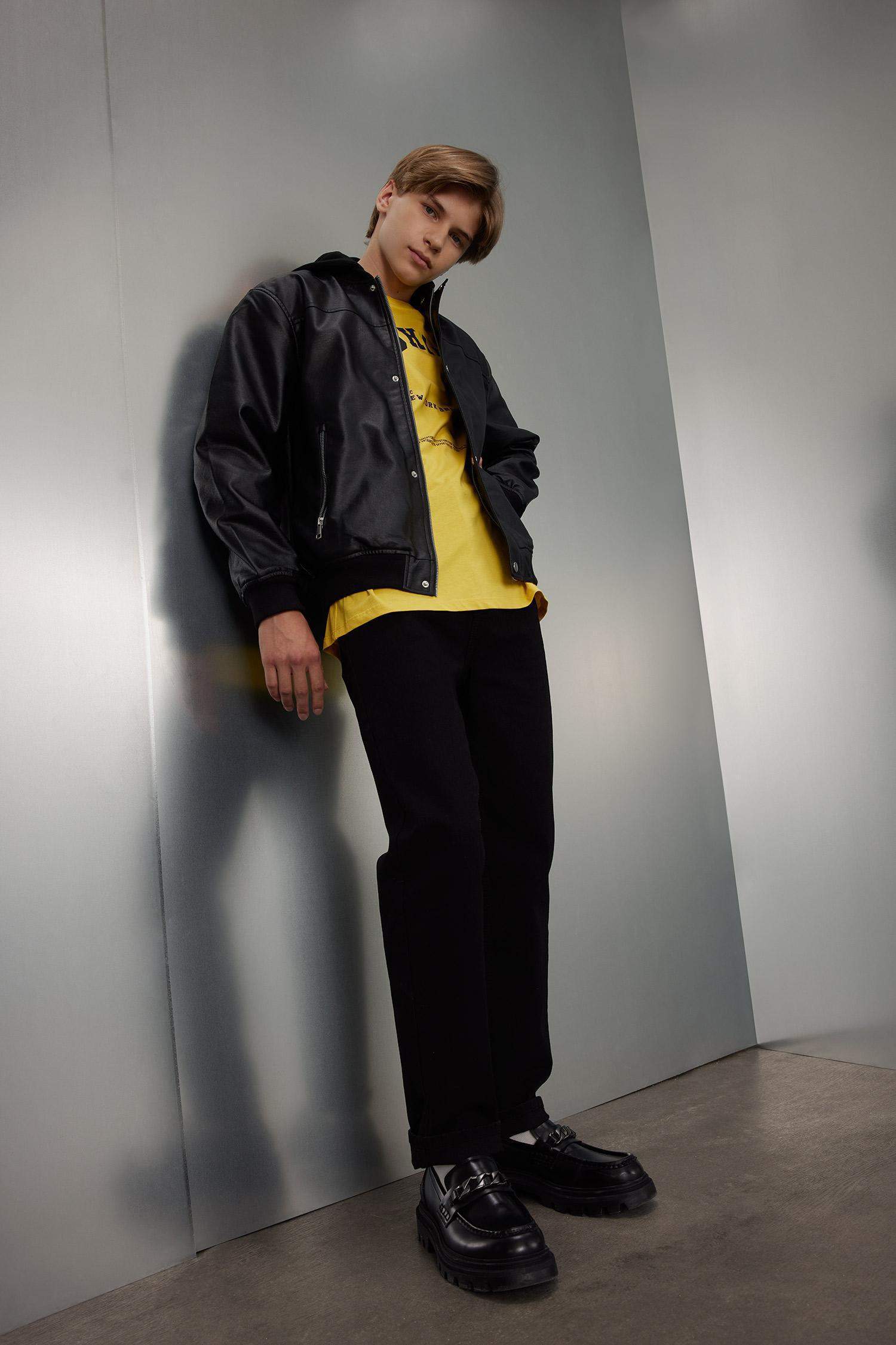 Boy Straight Fit Jeans