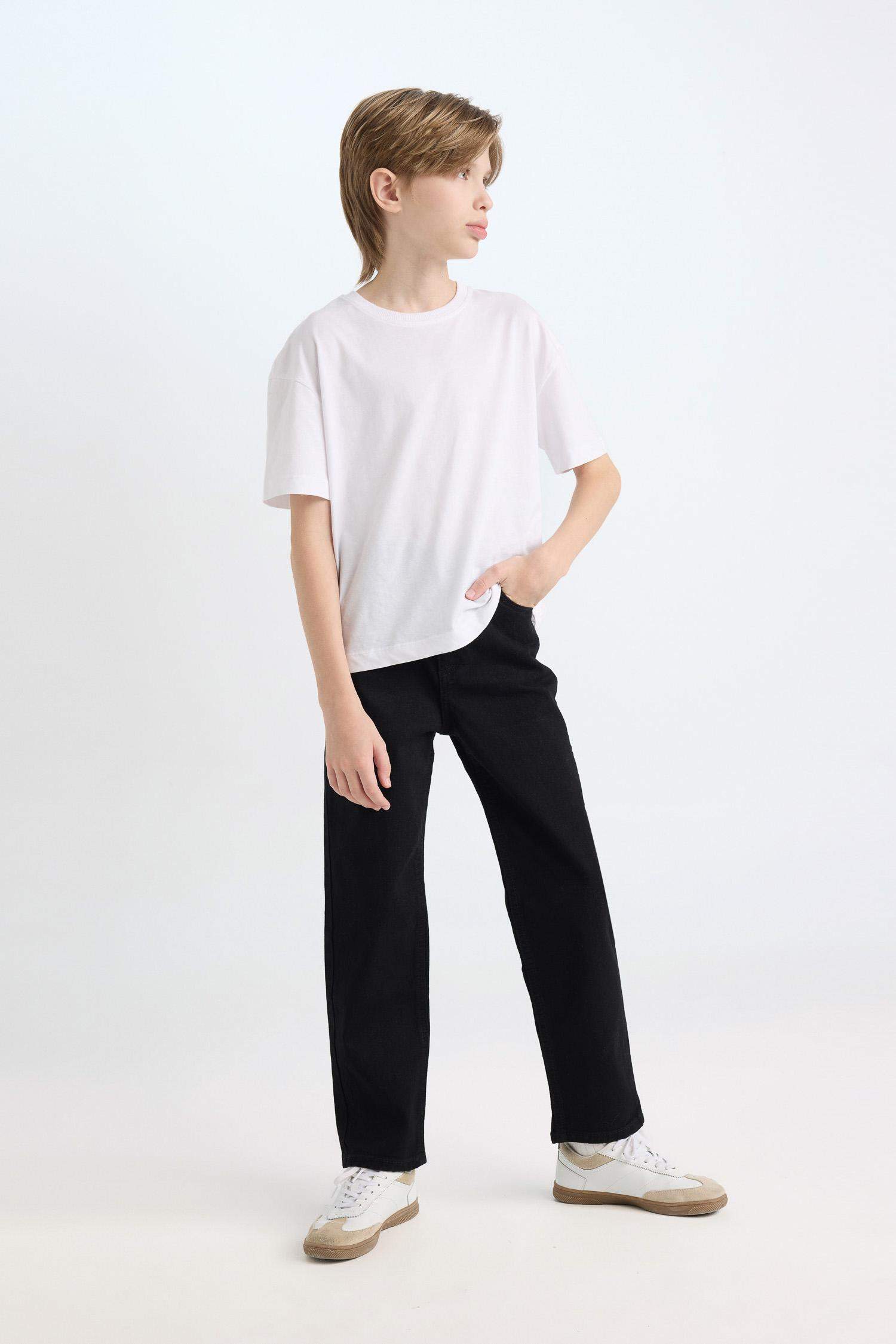 Boy Straight Fit Jeans