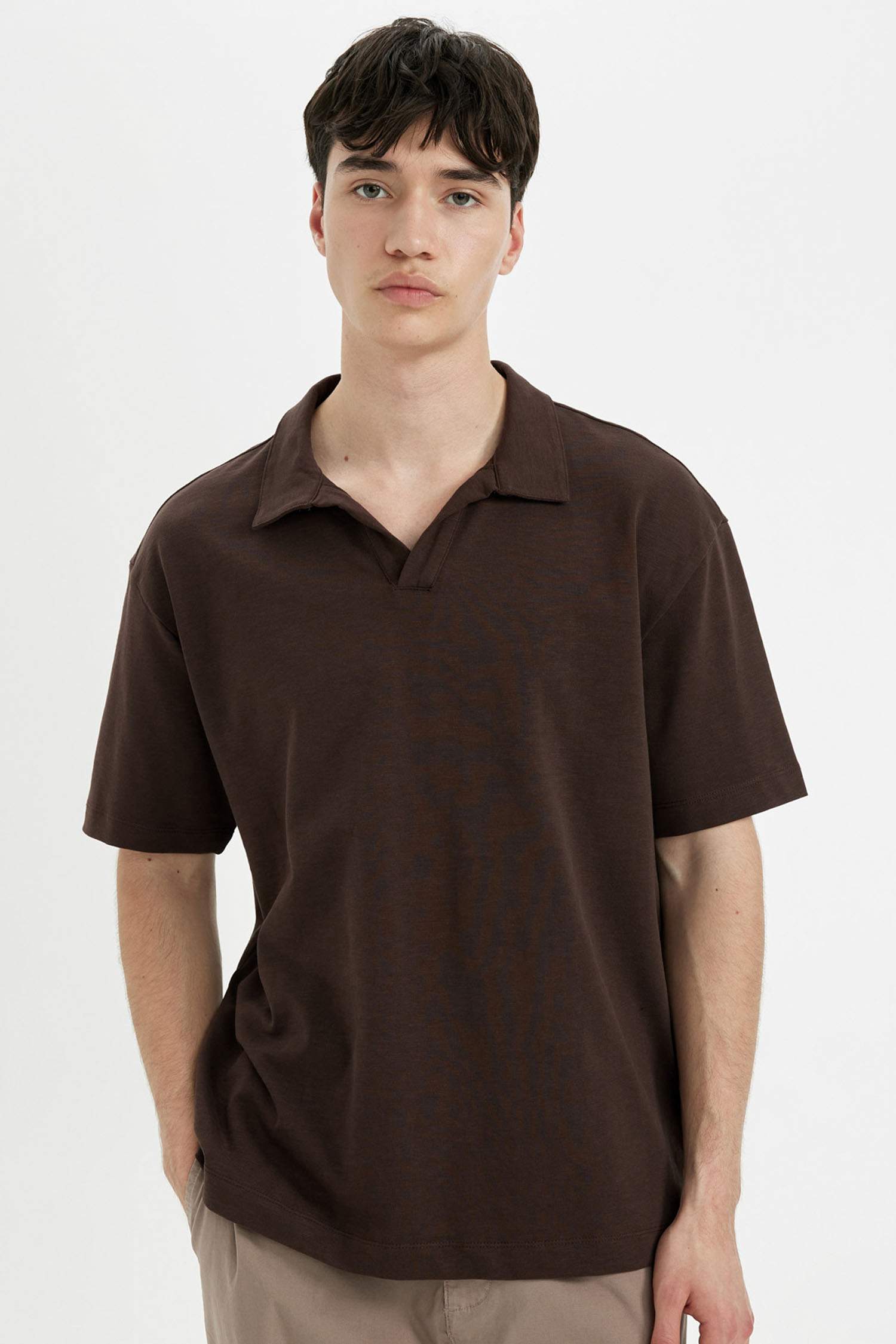 تيشيرت بولو نص كم قصة مريحة