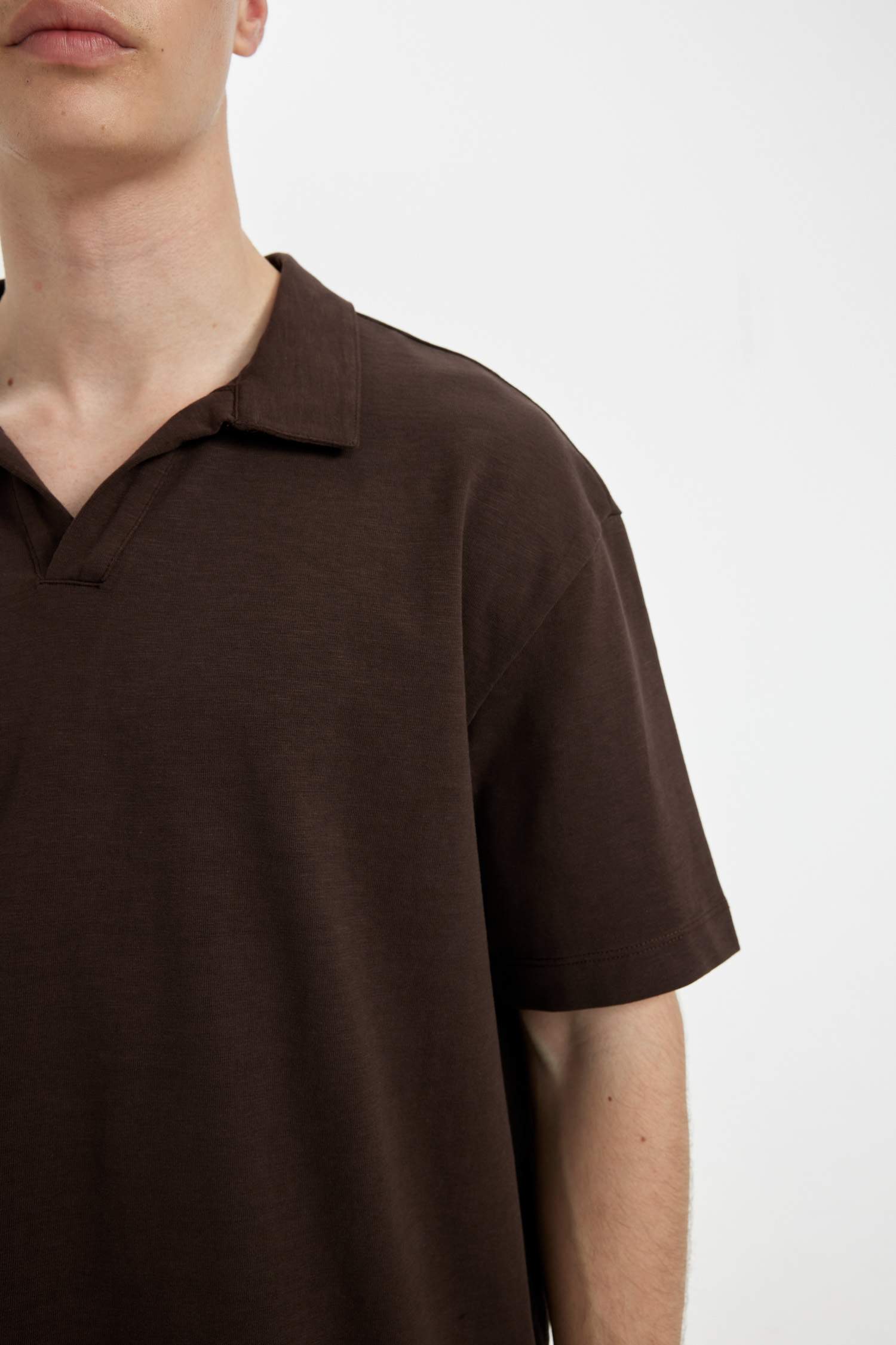 تيشيرت بولو نص كم قصة مريحة