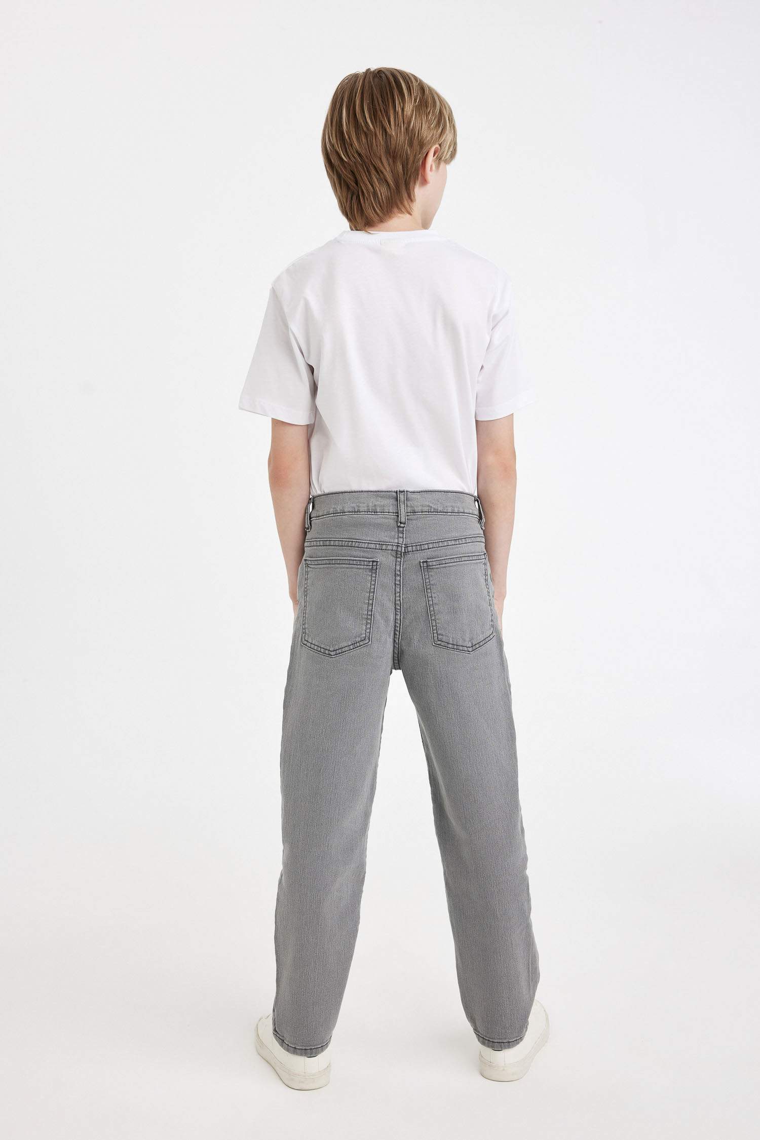 Erkek Çocuk Straight Fit Düz Paça Cepli Gri Basic Düz Jean Pantolon
