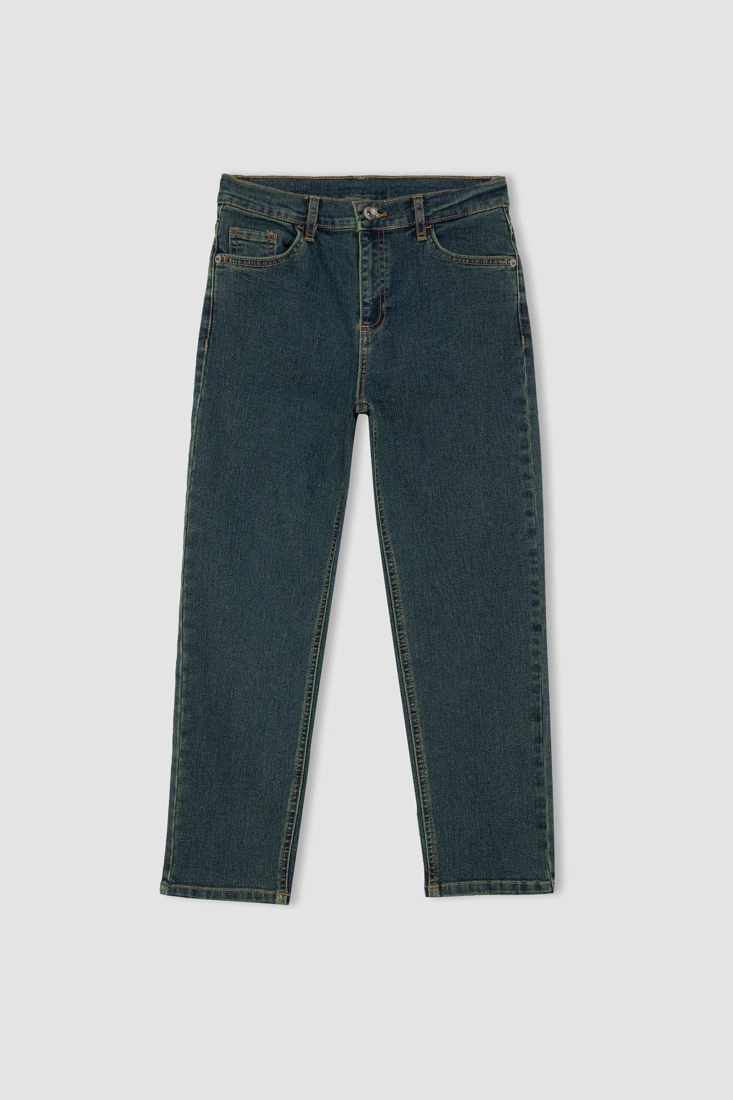 Boy Straight Fit Straight Leg Jeans