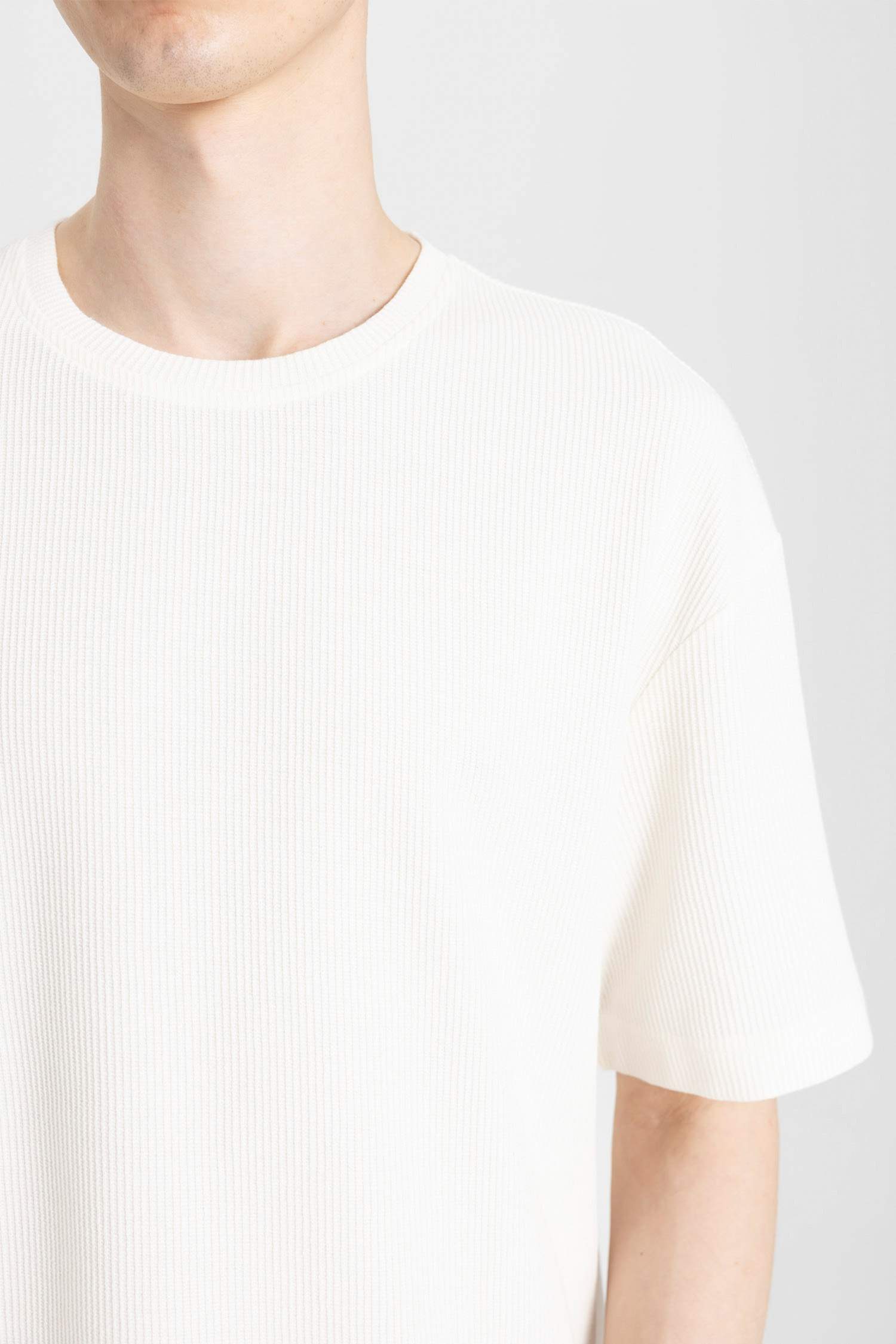 Relax Fit Crew Neck Short Sleeve T-Shirt