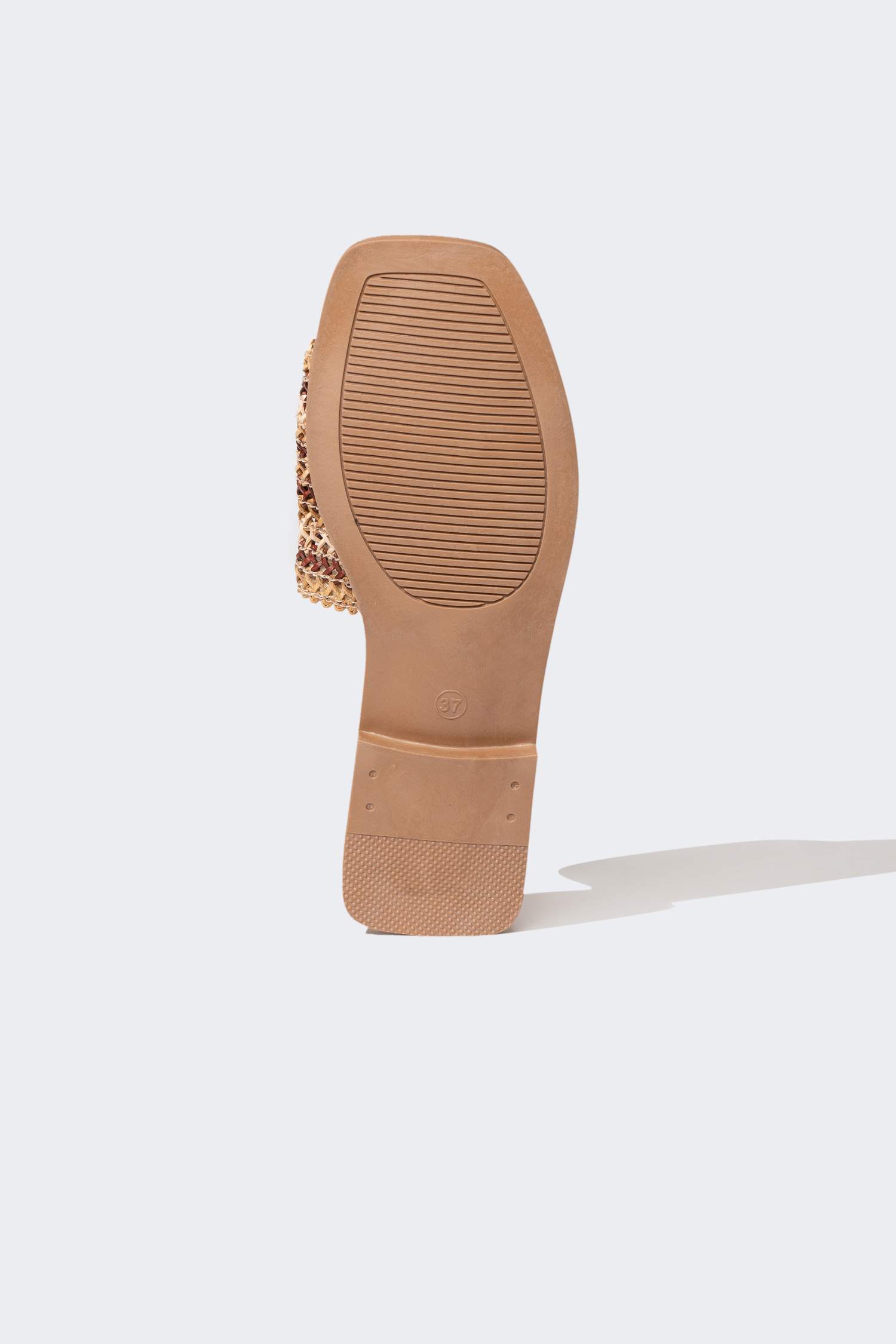 Woman Flat Sole Single Strap Straw Look Slippers