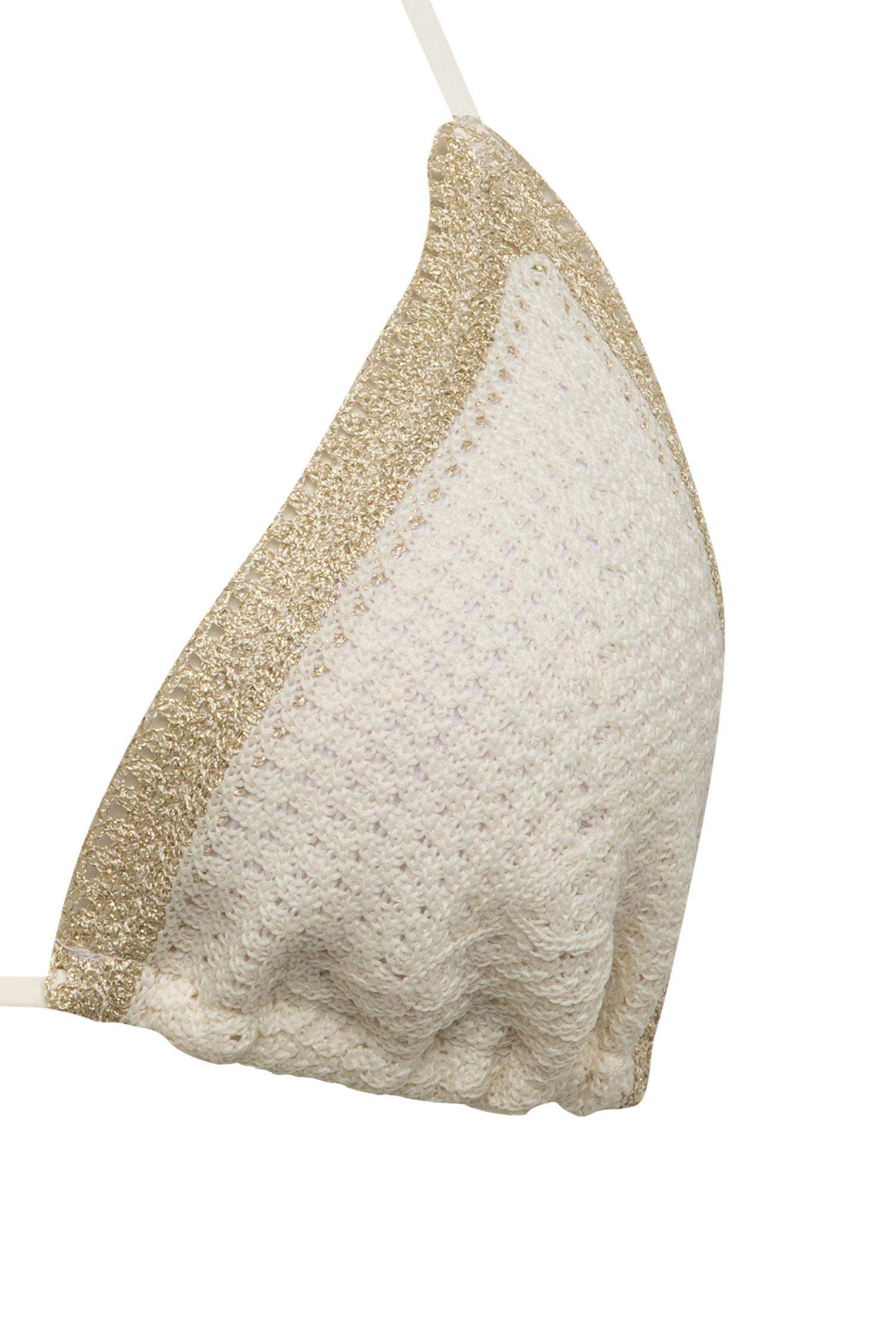 بكيني توب تريكو قصة عادية