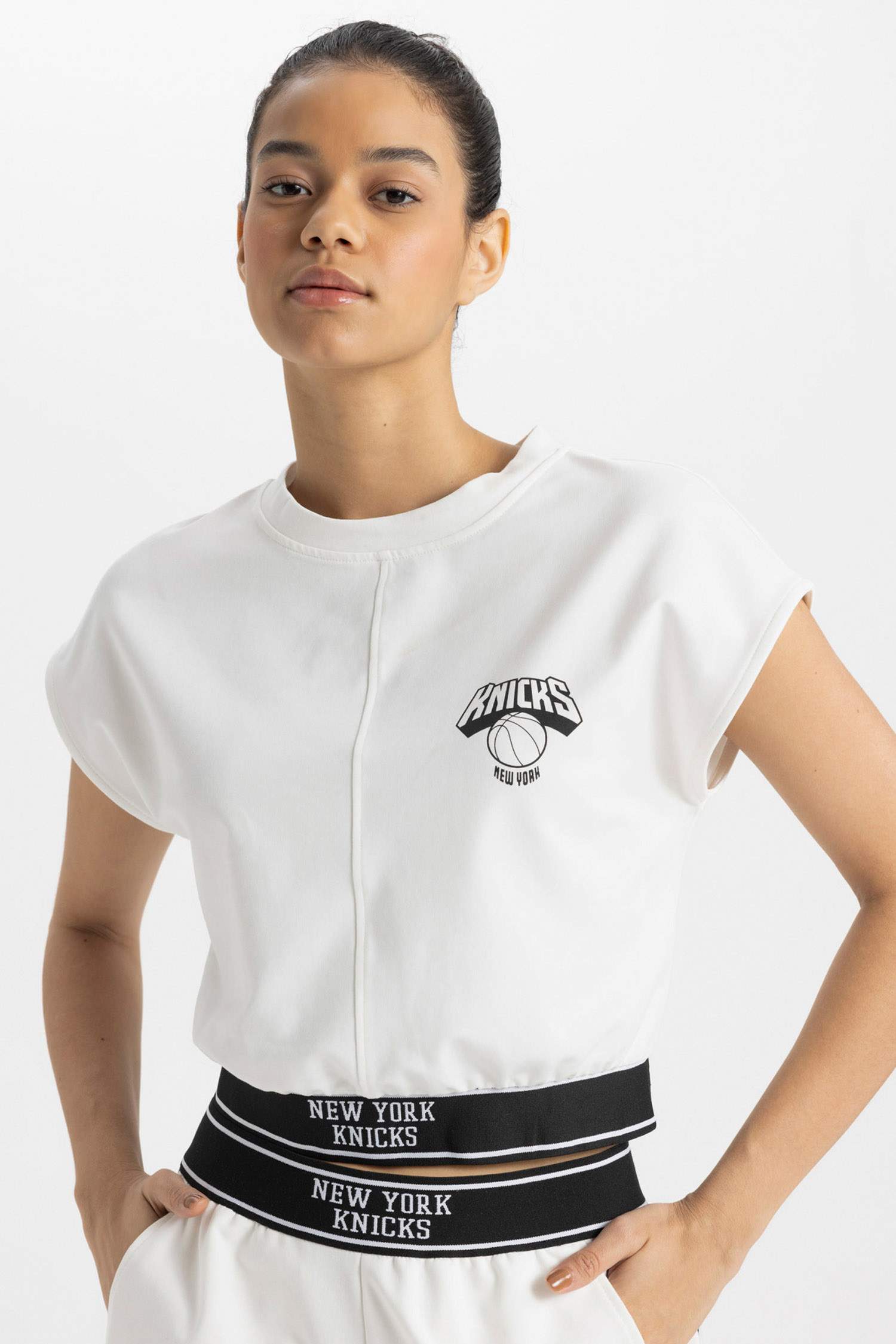 DeFactoFit NBA New York Knicks Crop T-Shirt