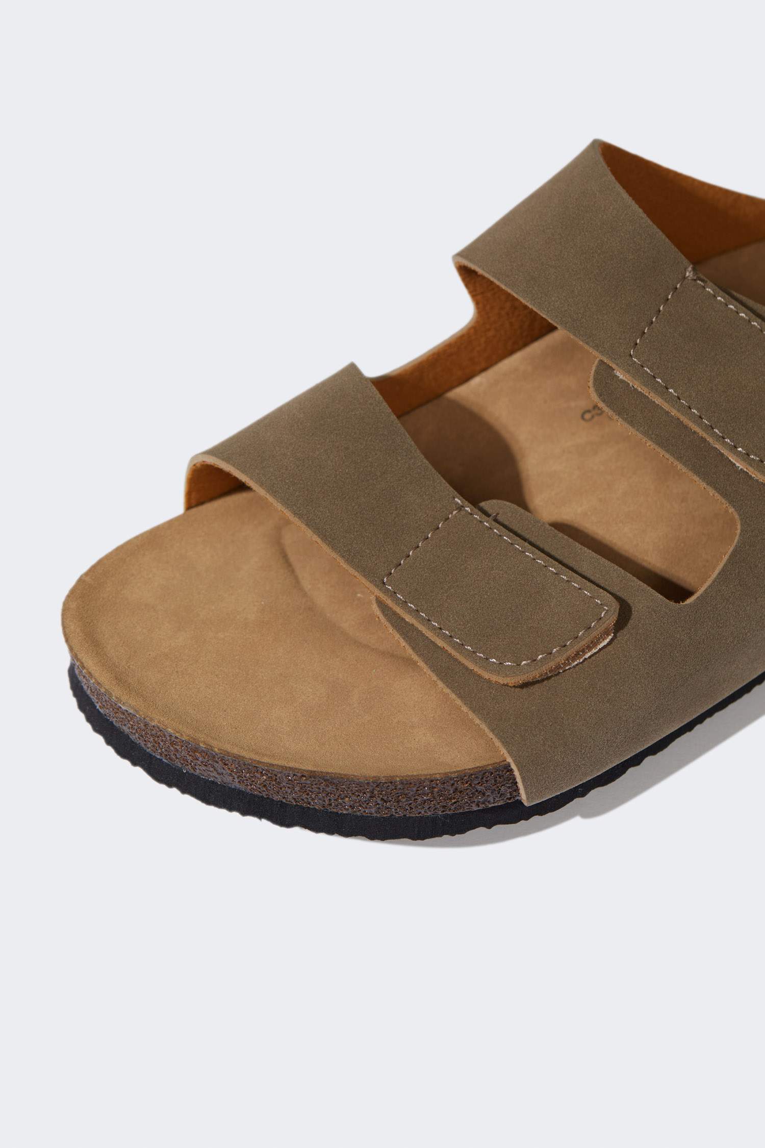 Erkek Düz Taban Çift Bantlı Suni Deri Terlik