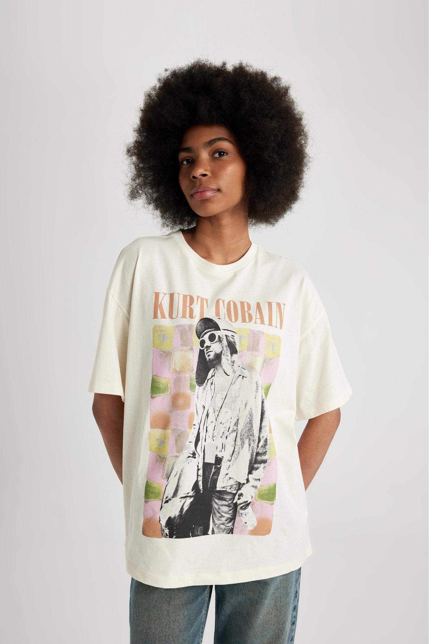 Unisex Kurt Cobain Oversize Fit Short Sleeve T-Shirt