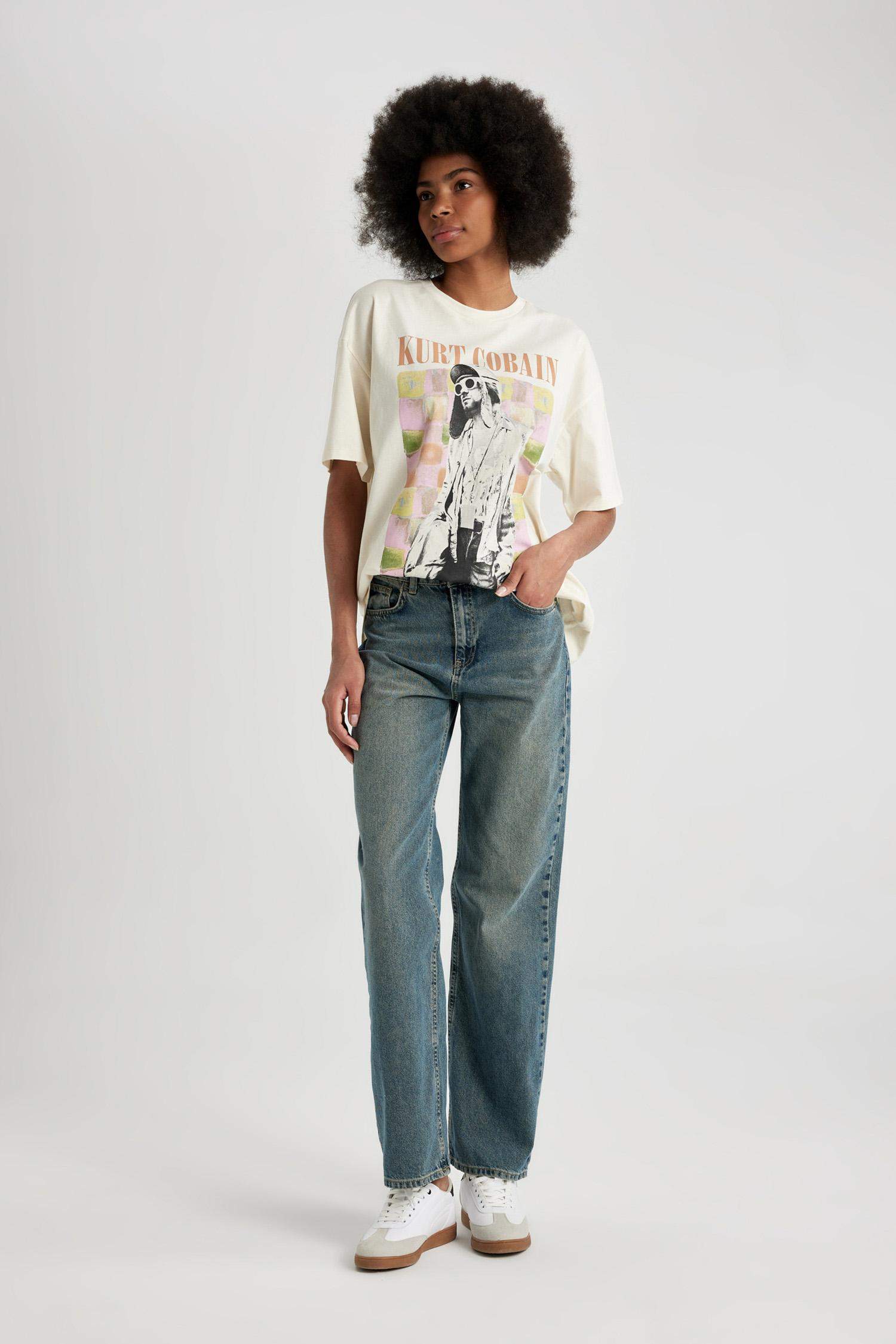 Unisex Kurt Cobain Oversize Fit Short Sleeve T-Shirt