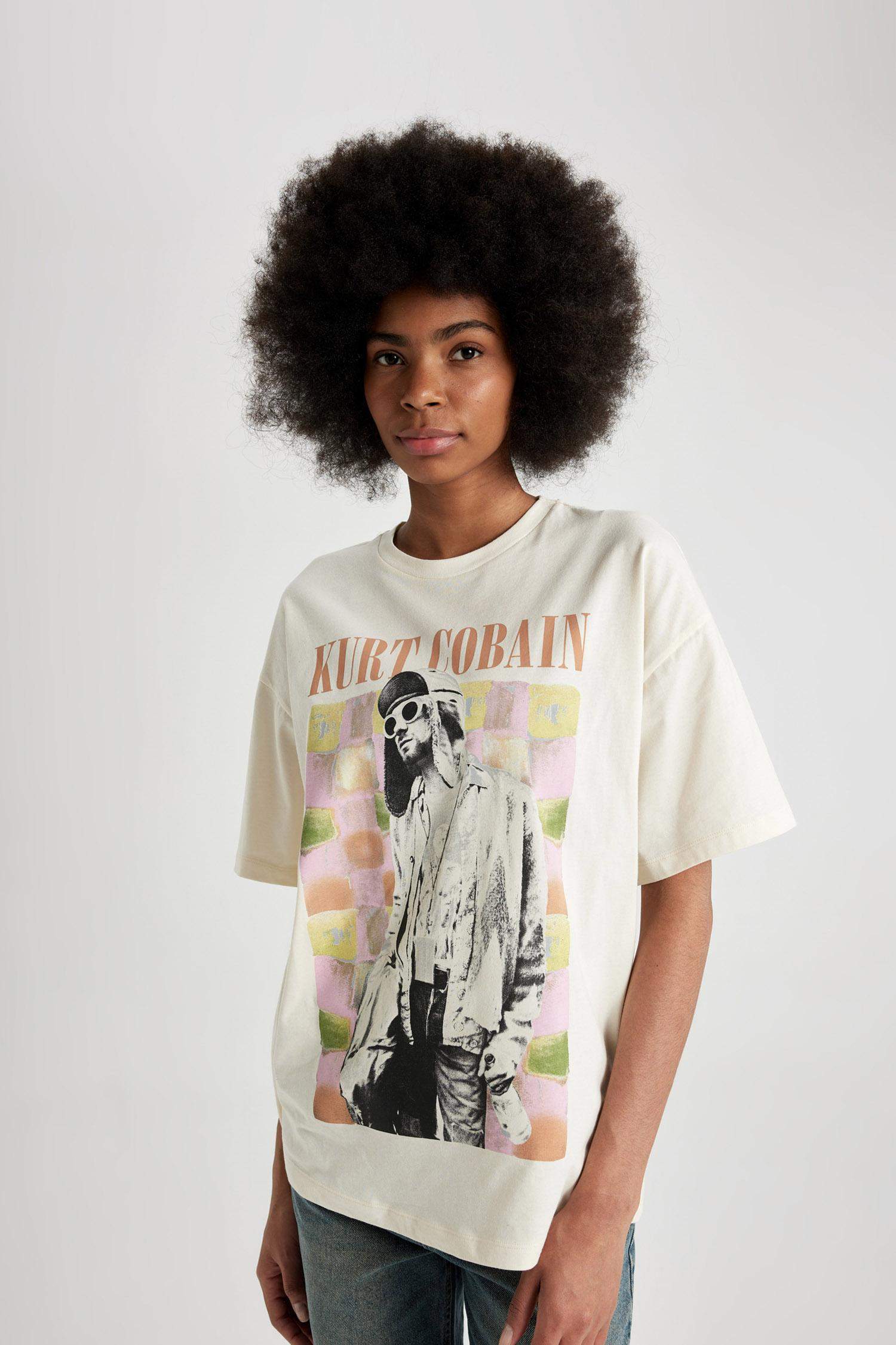 Unisex Kurt Cobain Oversize Fit Short Sleeve T-Shirt