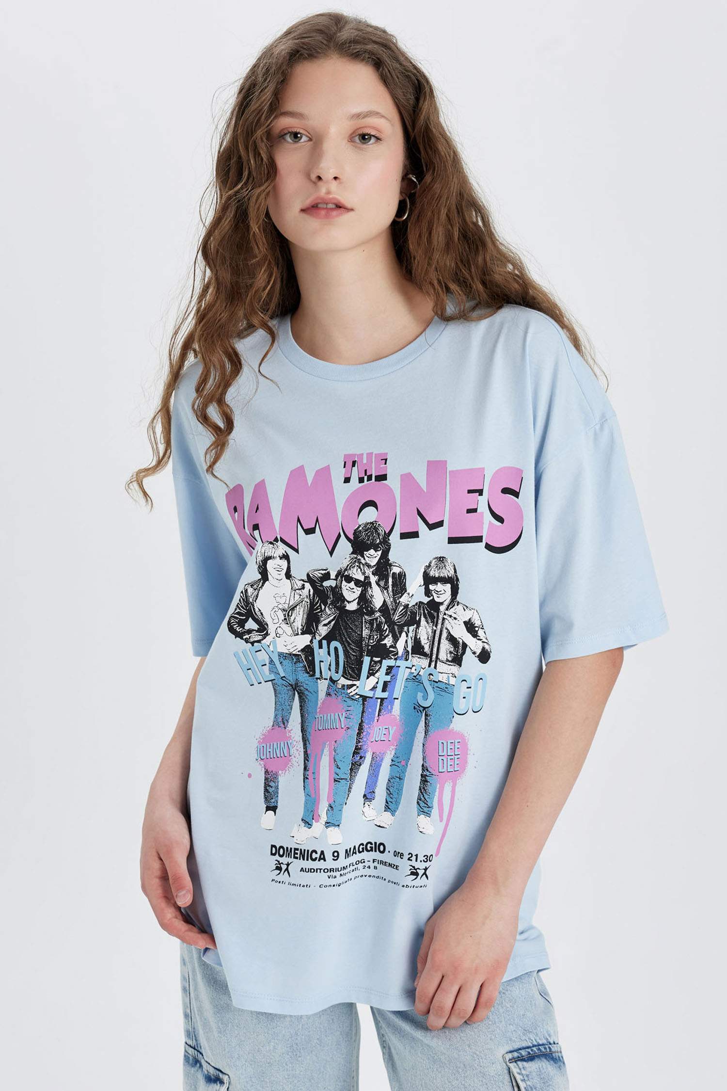 Ramones Oversize Fit Crew Neck T-Shirt