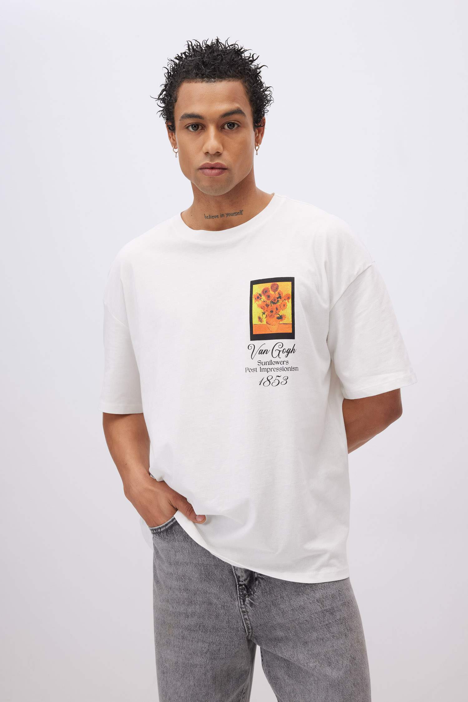 Oversize Fit Van Gogh Licensed Crew Neck Printed Short Sleeve T-Shirt