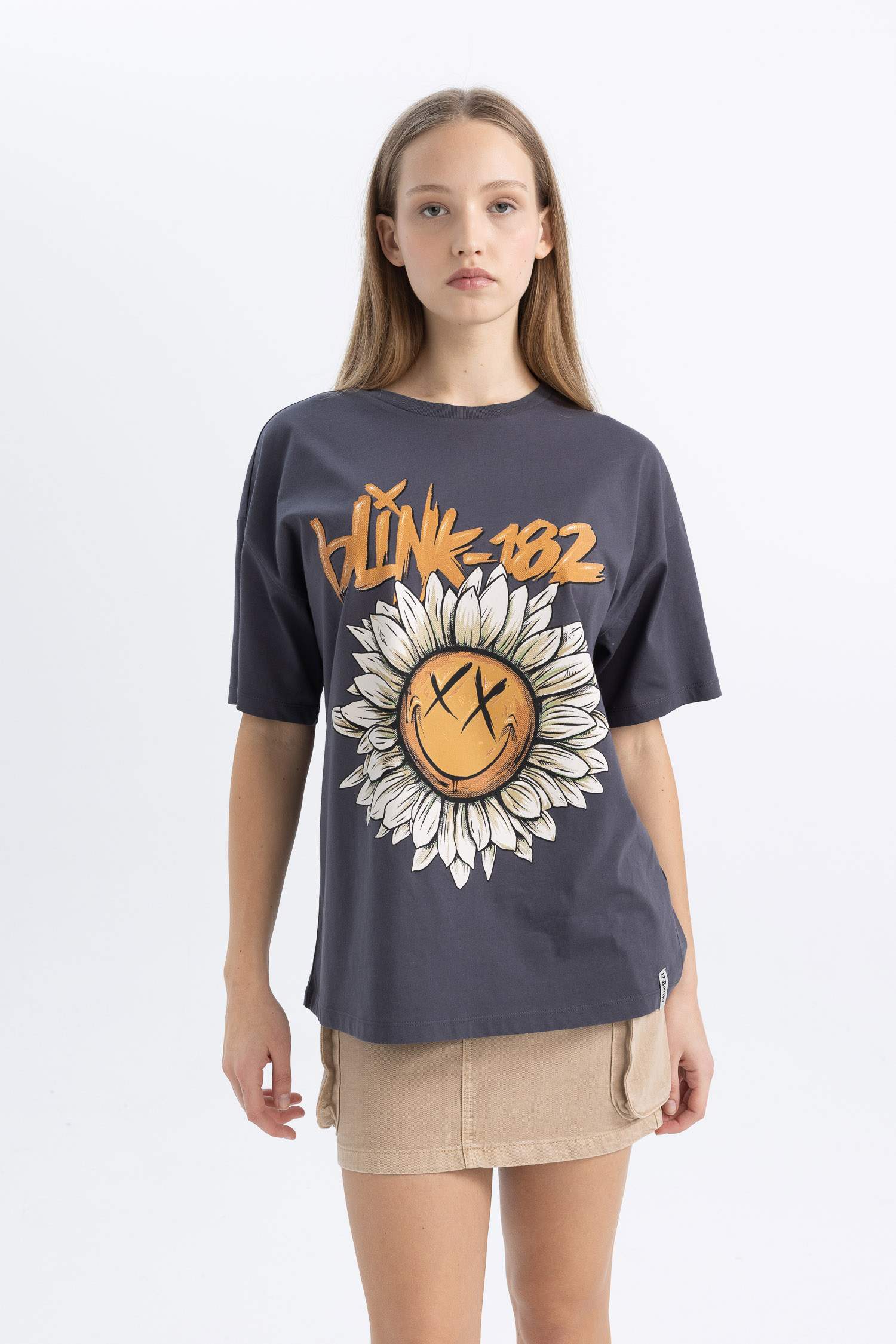 Blink Oversize Fit Crew Neck Short Sleeve T-Shirt