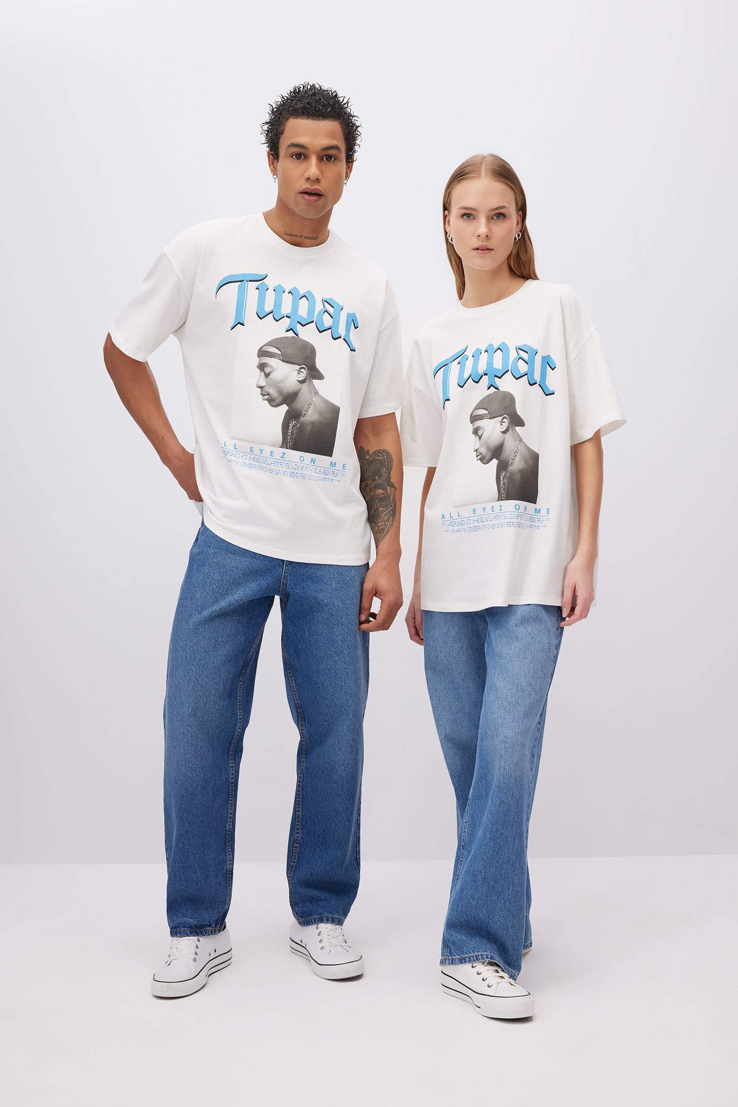 تيشيرت نص ردن اوفر سايز من توباك شاكور للجنسين