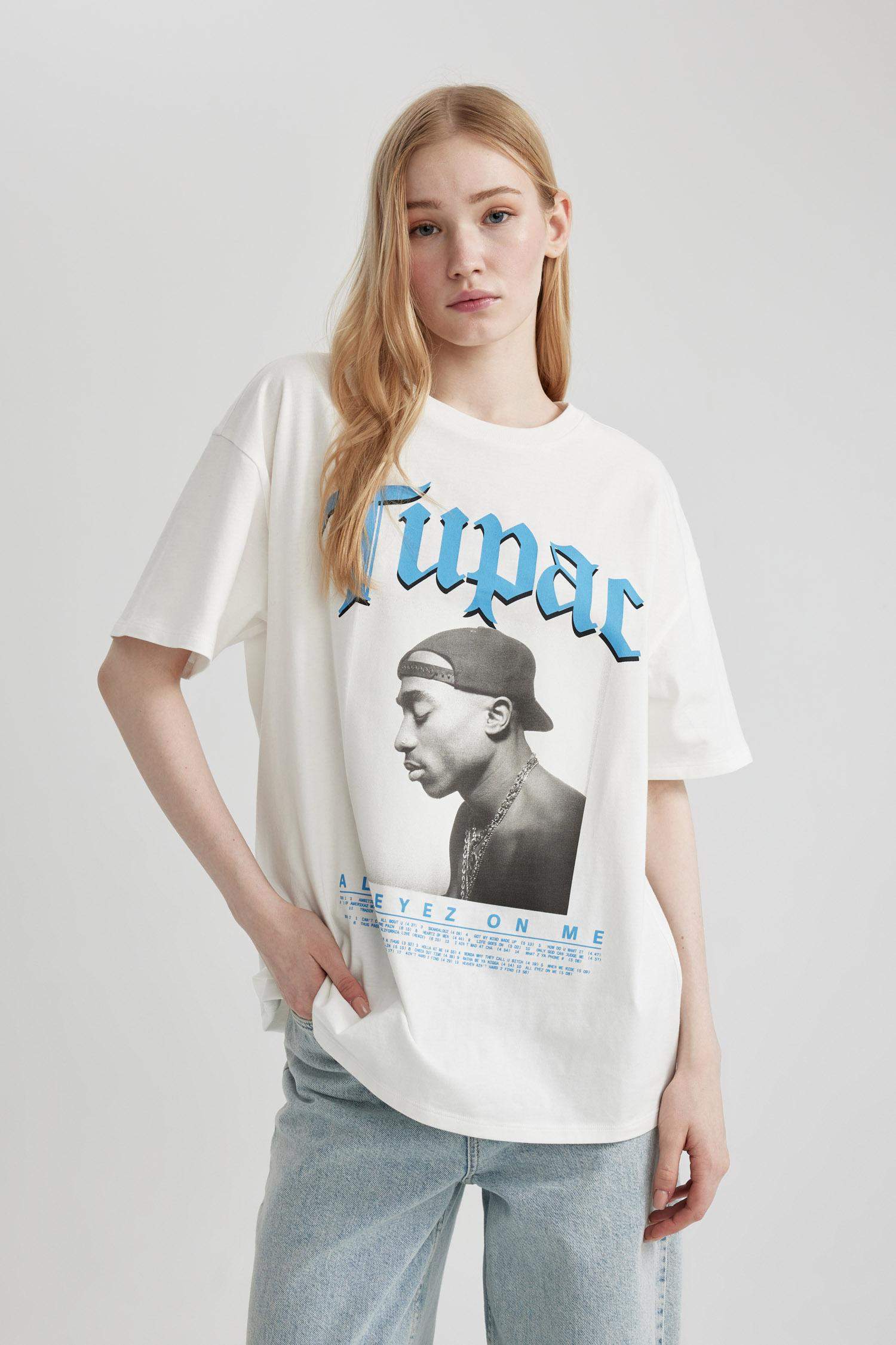 تيشيرت نص ردن اوفر سايز من توباك شاكور للجنسين