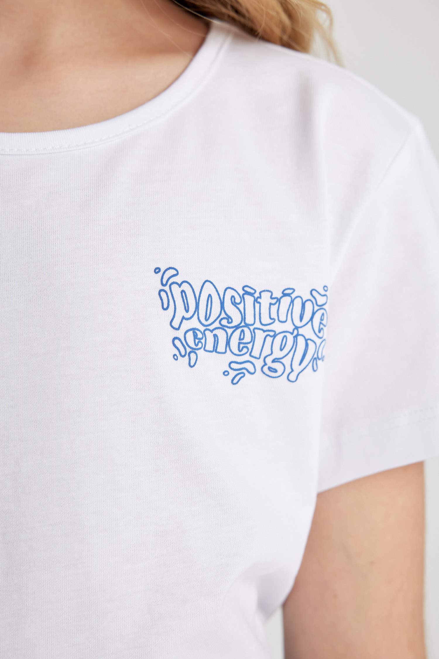 سيت بناتي شورت وتي شيرت نص ردن - قطعتين