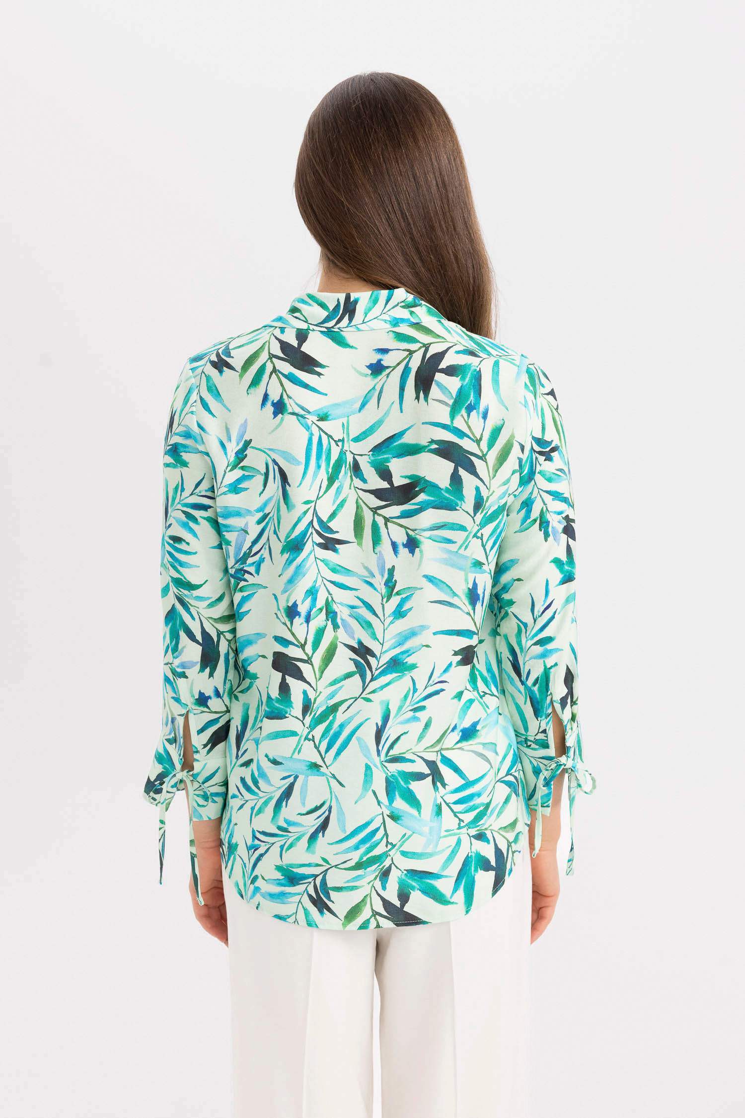 Рубашка стандартного кроя с длинным рукавом