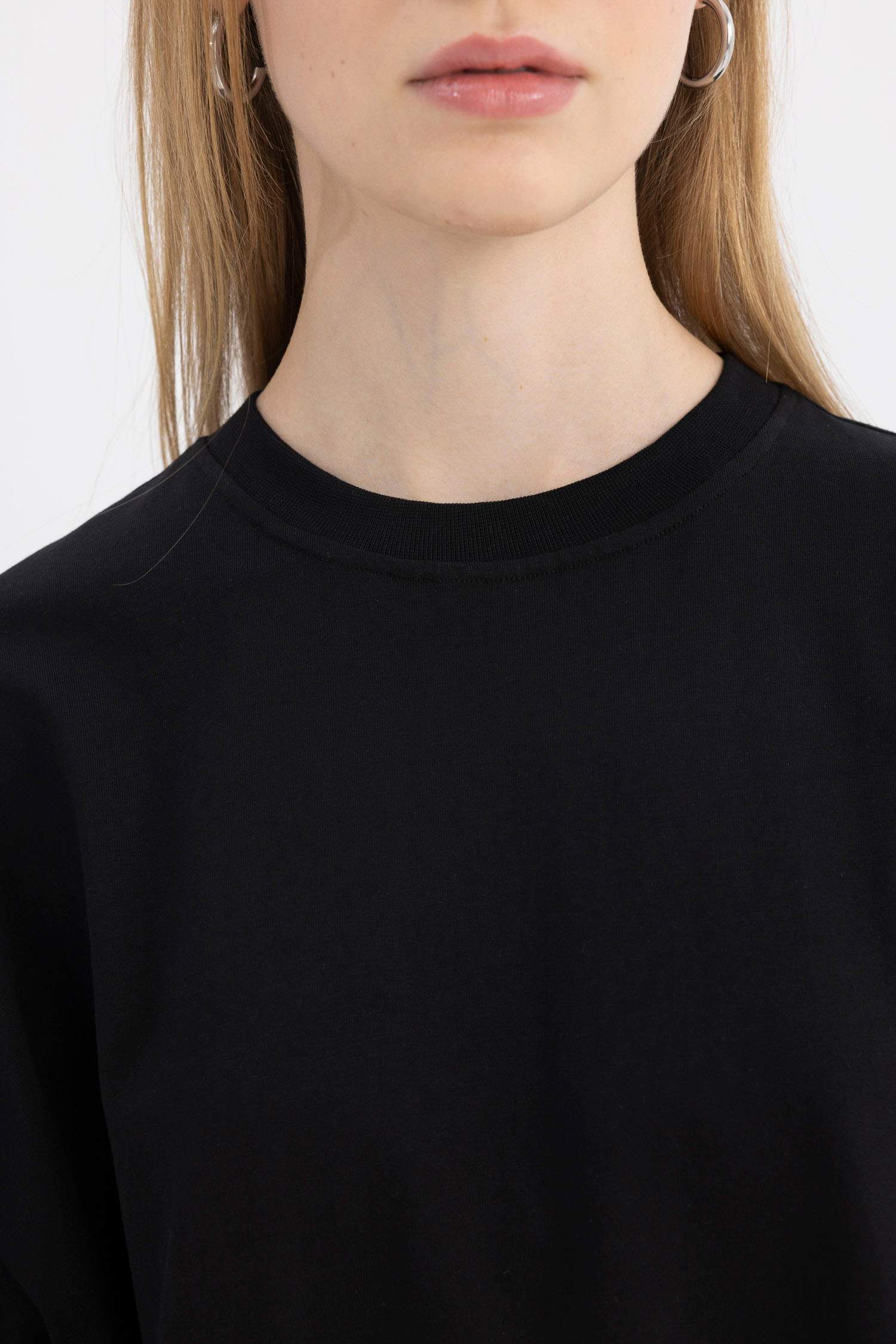 فستان قصير نص كم ممشط