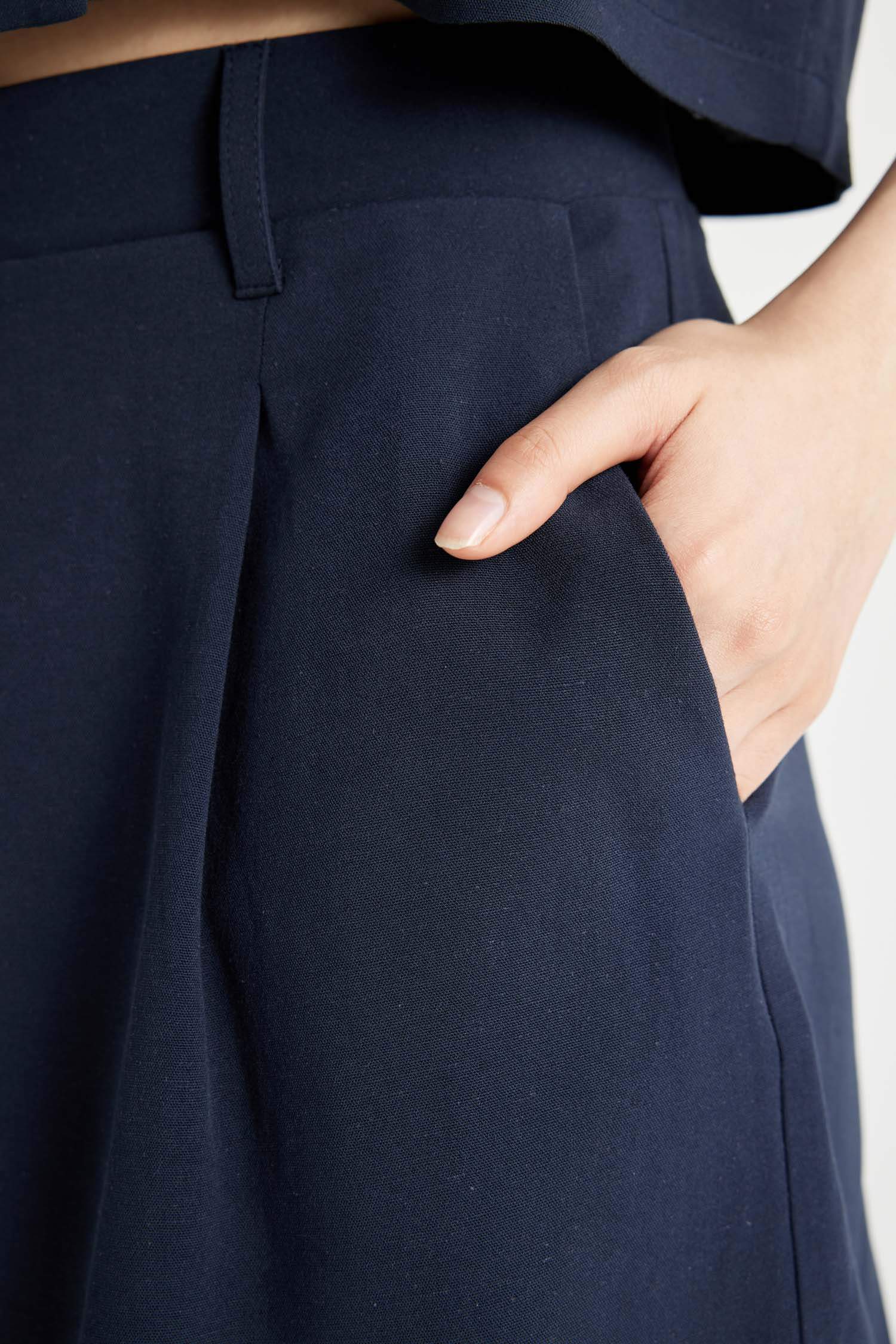 High Waist Cropped Linen Blend Shorts