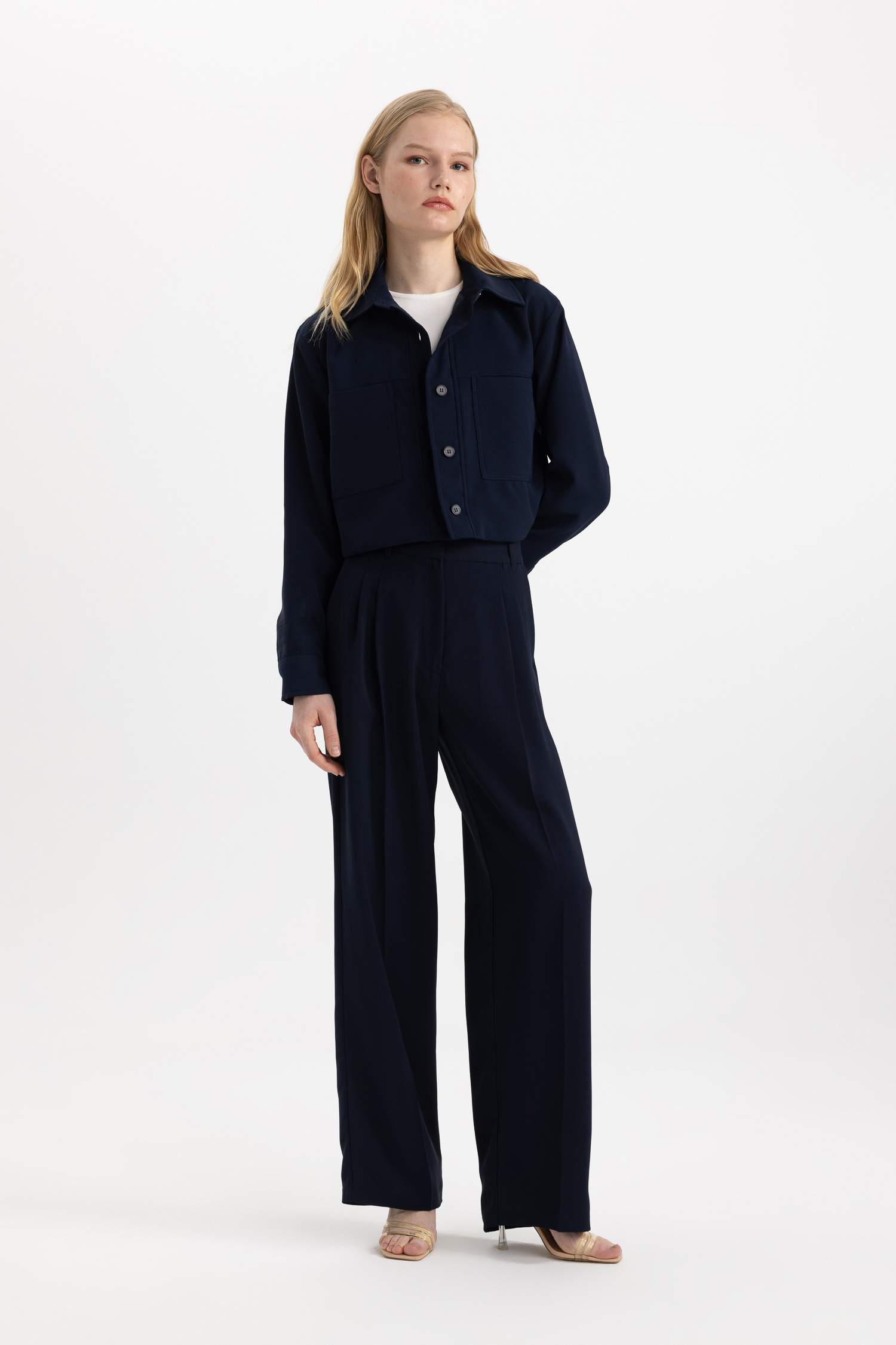 Veste Blazer Courte à Col Chemise