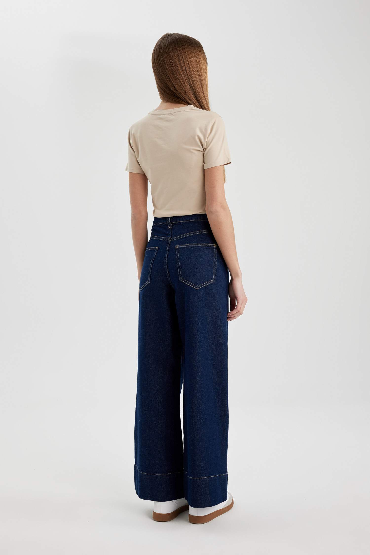 بنطرون جينز كروب وايد ليج برجل واسع وخصر عالي