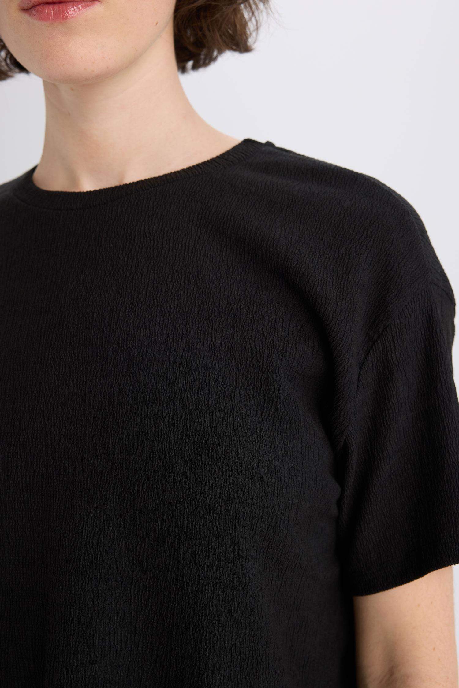 Relax Fit Bisiklet Yaka Basic Düz Bürümcük Kısa Kollu Siyah Tişört