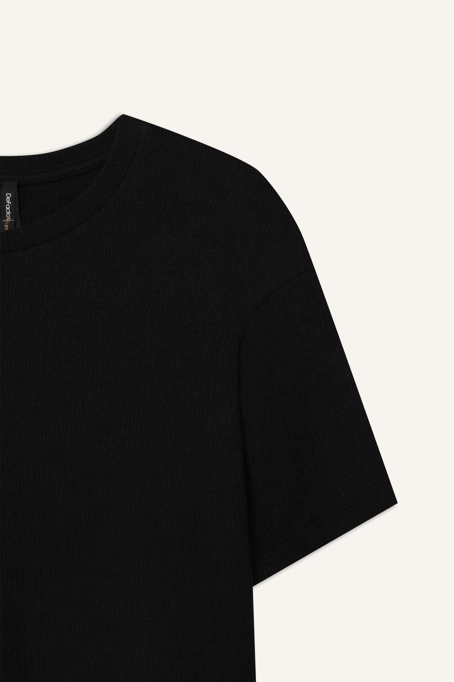Relax Fit Bisiklet Yaka Basic Düz Bürümcük Kısa Kollu Siyah Tişört