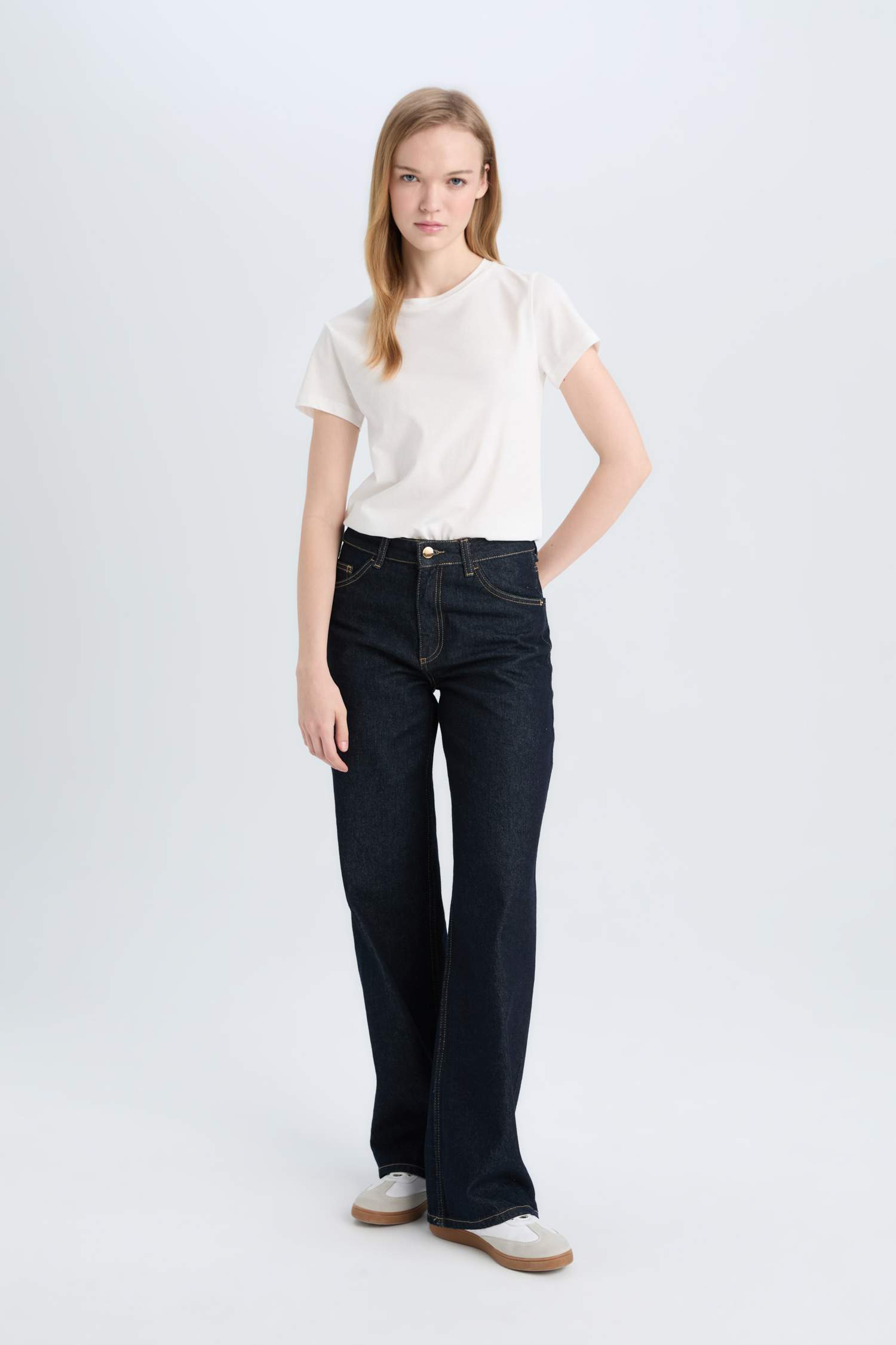 Regular Fit Crew Neck Basic Short Sleeve T-Shirt