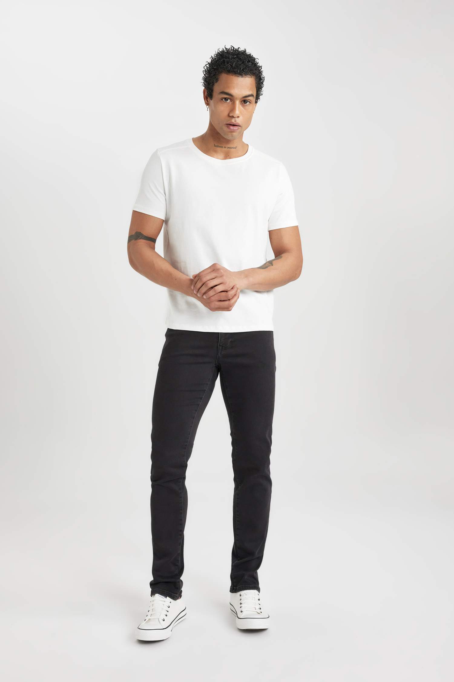 Pedro Slim Fit Normal Waist Narrow Leg Jeans