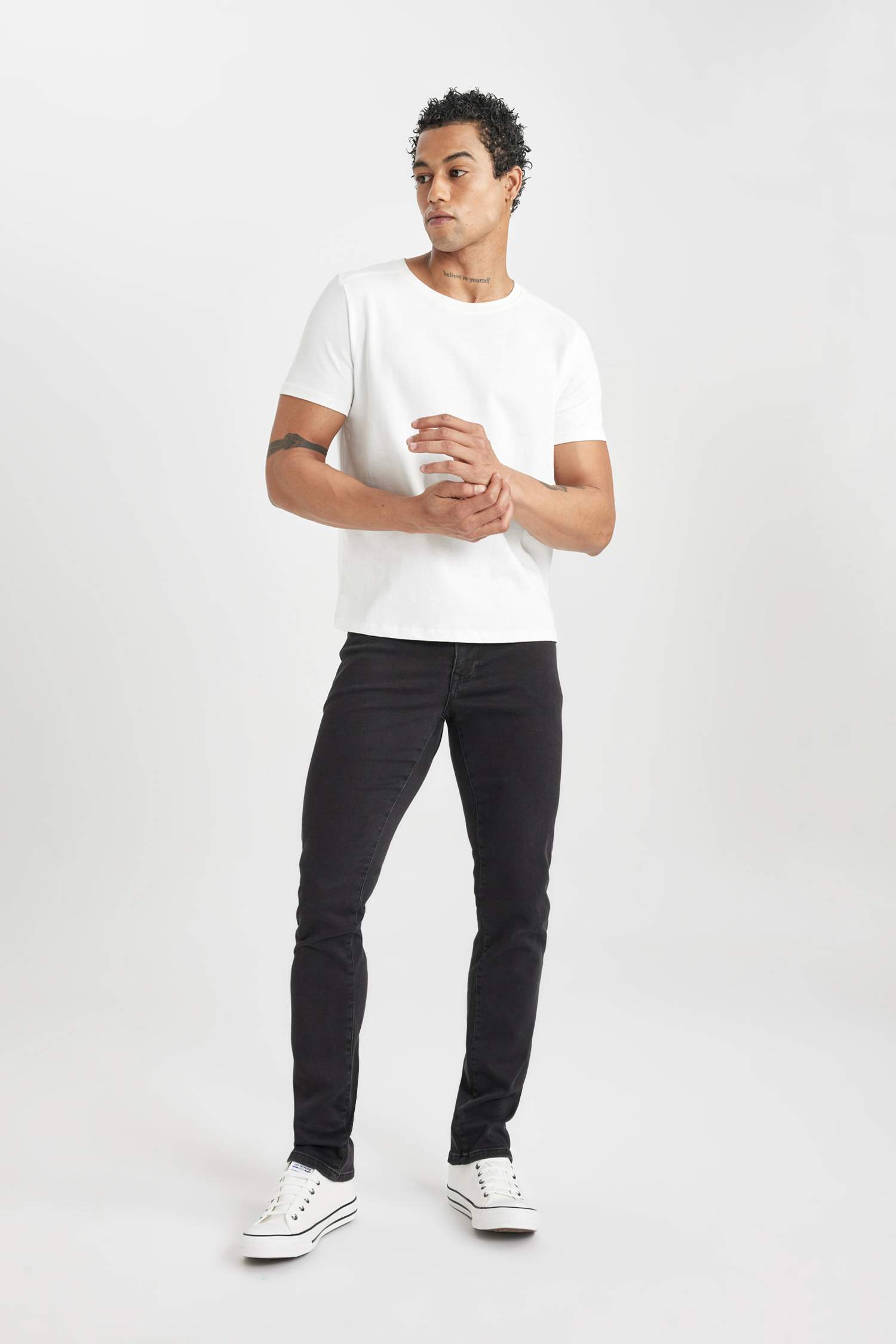 Pedro Slim Fit Normal Waist Narrow Leg Jeans