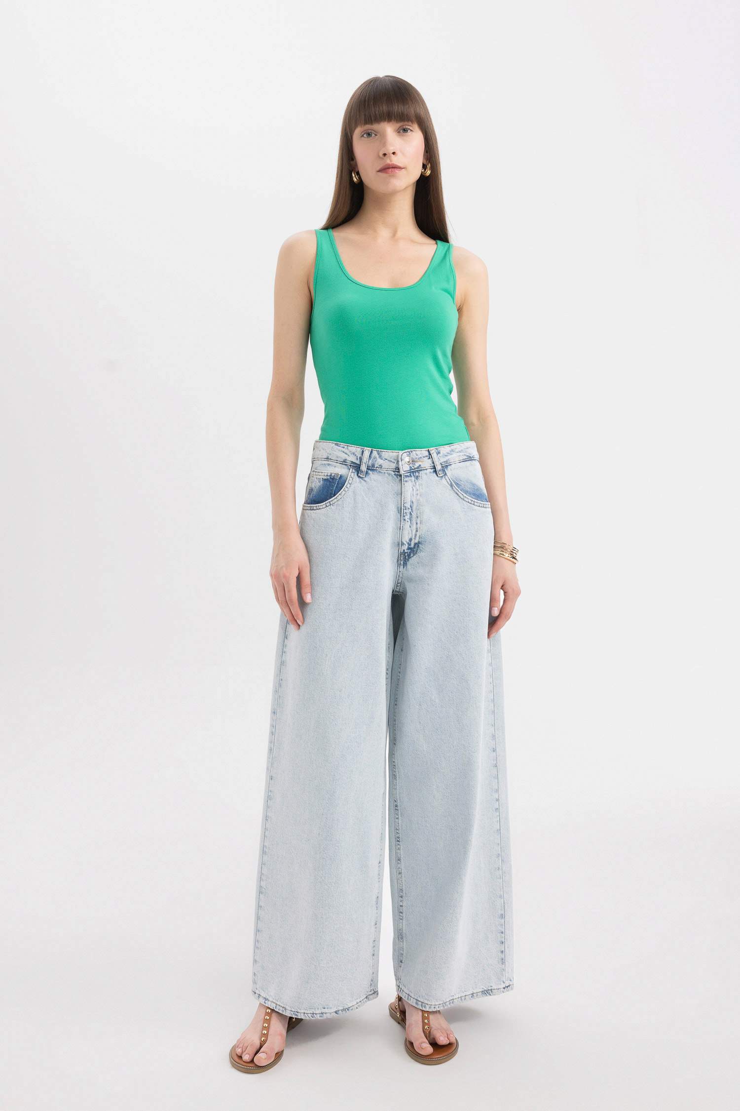 Slim Fit Ribana Crew Neck Sleeveless Tank Top