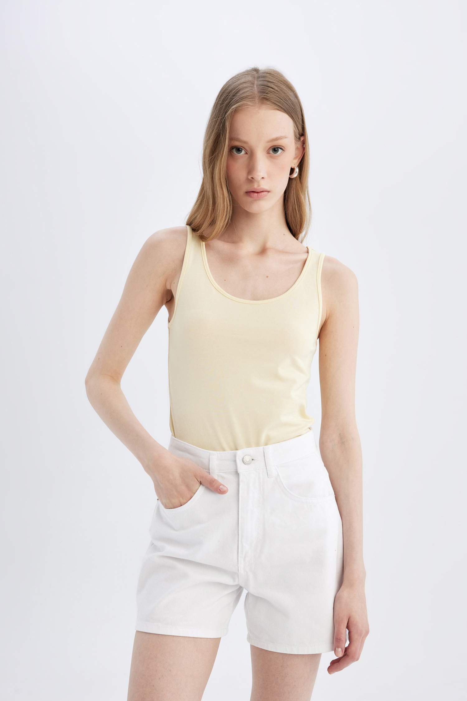 Slim Fit Ribana Crew Neck Sleeveless Tank Top