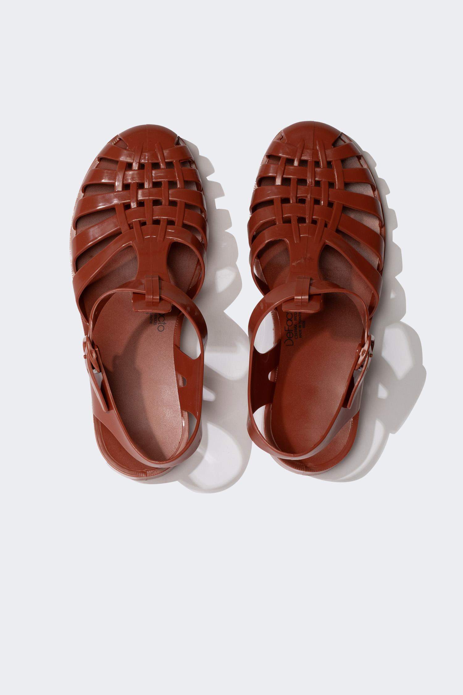 Woman Flat Heel Sandals