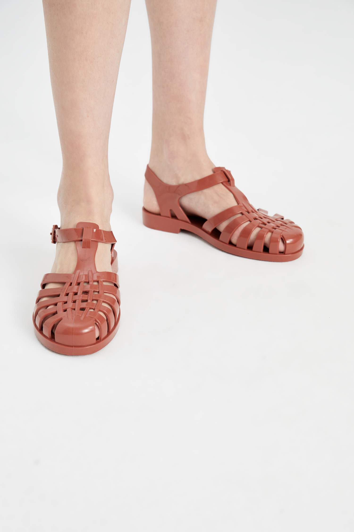 Woman Flat Heel Sandals