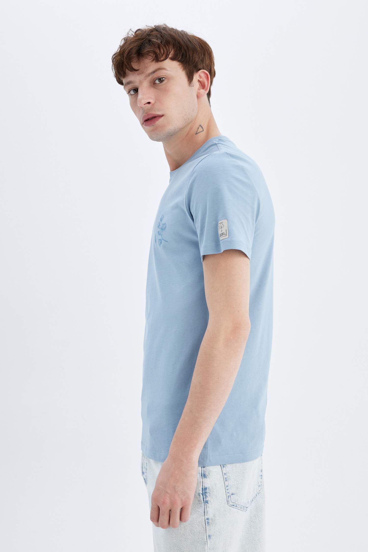 Slim Fit Crew Neck Printed Organic Cotton Short Sleeve T-Shirt