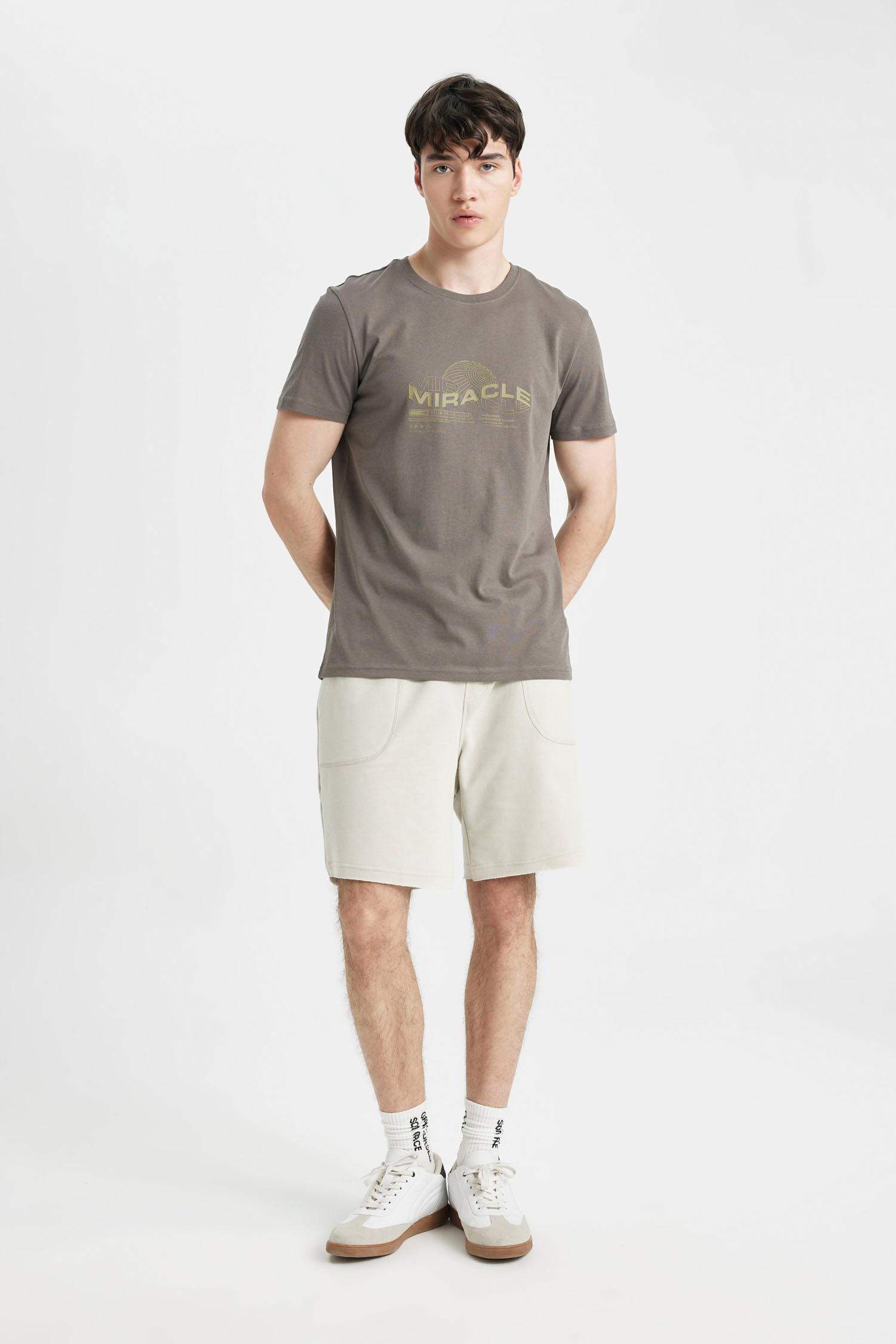 Slim Fit Crew Neck Printed Short Sleeve T-Shirt