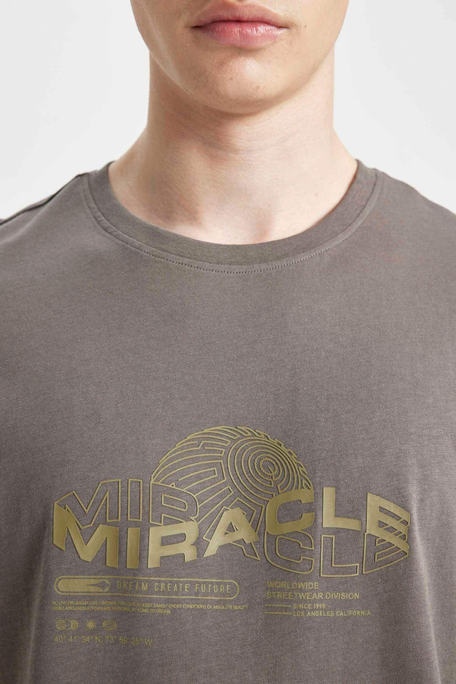 Slim Fit Crew Neck Printed Short Sleeve T-Shirt