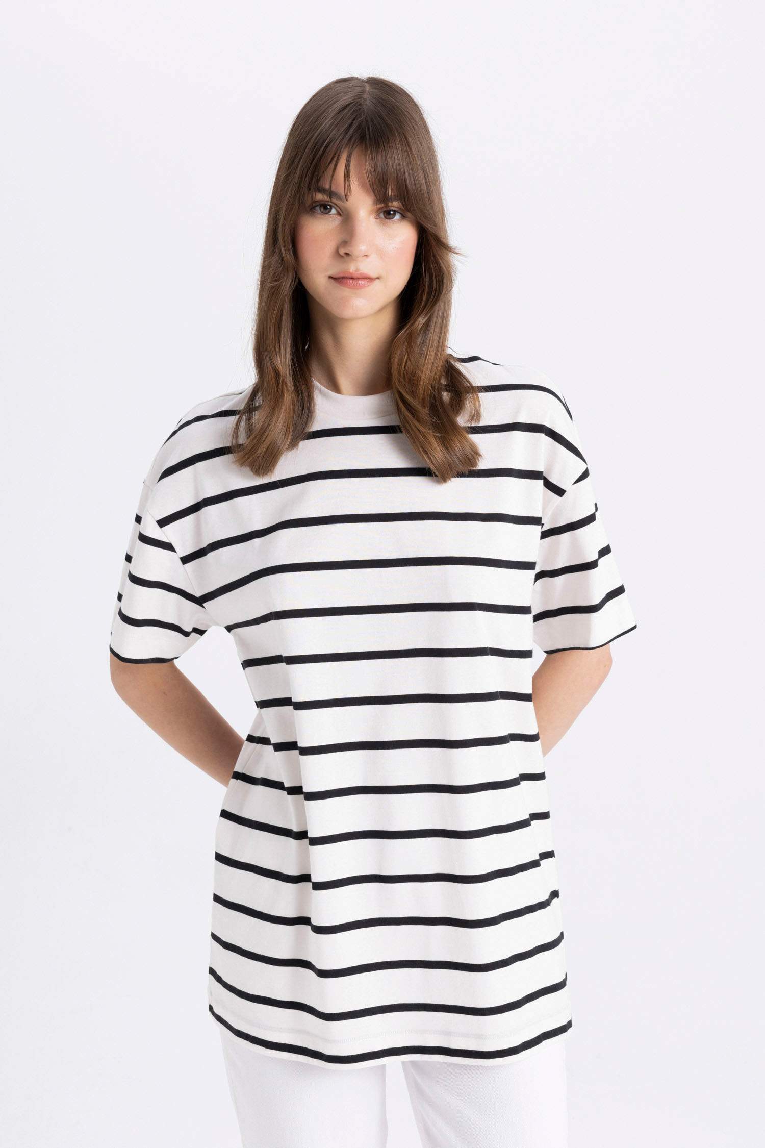 Çizgili Bisiklet Yaka Kısa Kollu Tişört Tunik