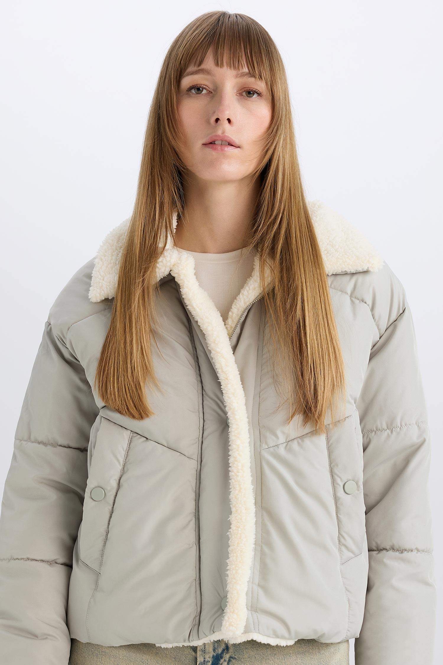 Su İtici Şişme Mont Geniş Yakalı İçi Süni Kürklü Fermuarlı Cepli