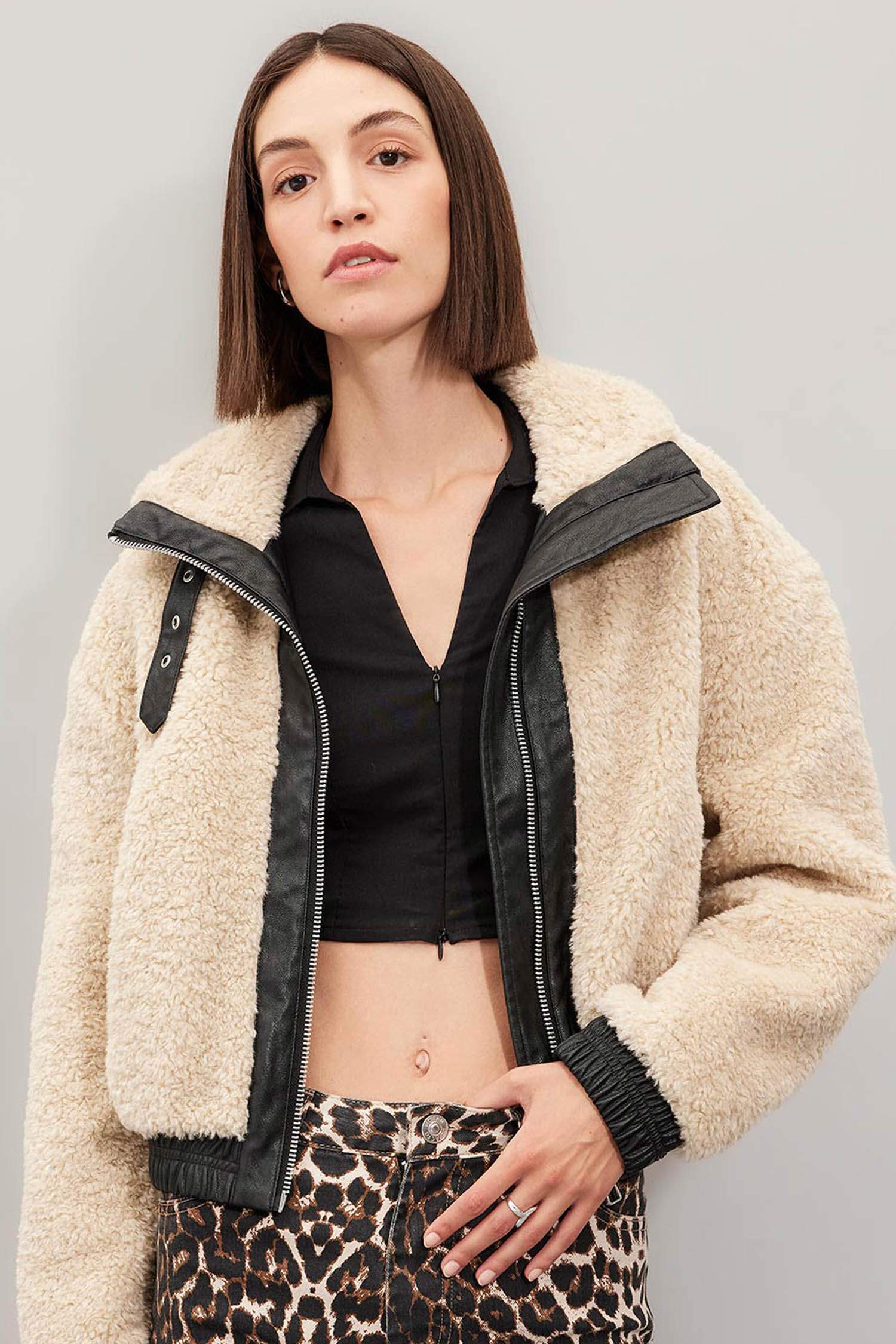 Dik Yaka Suni Kürk Fermuarlı Mont Ceket