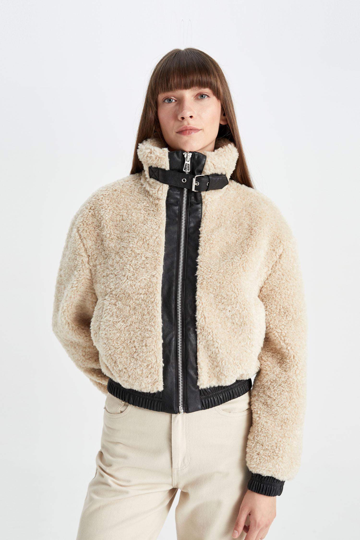 Dik Yaka Suni Kürk Fermuarlı Mont Ceket