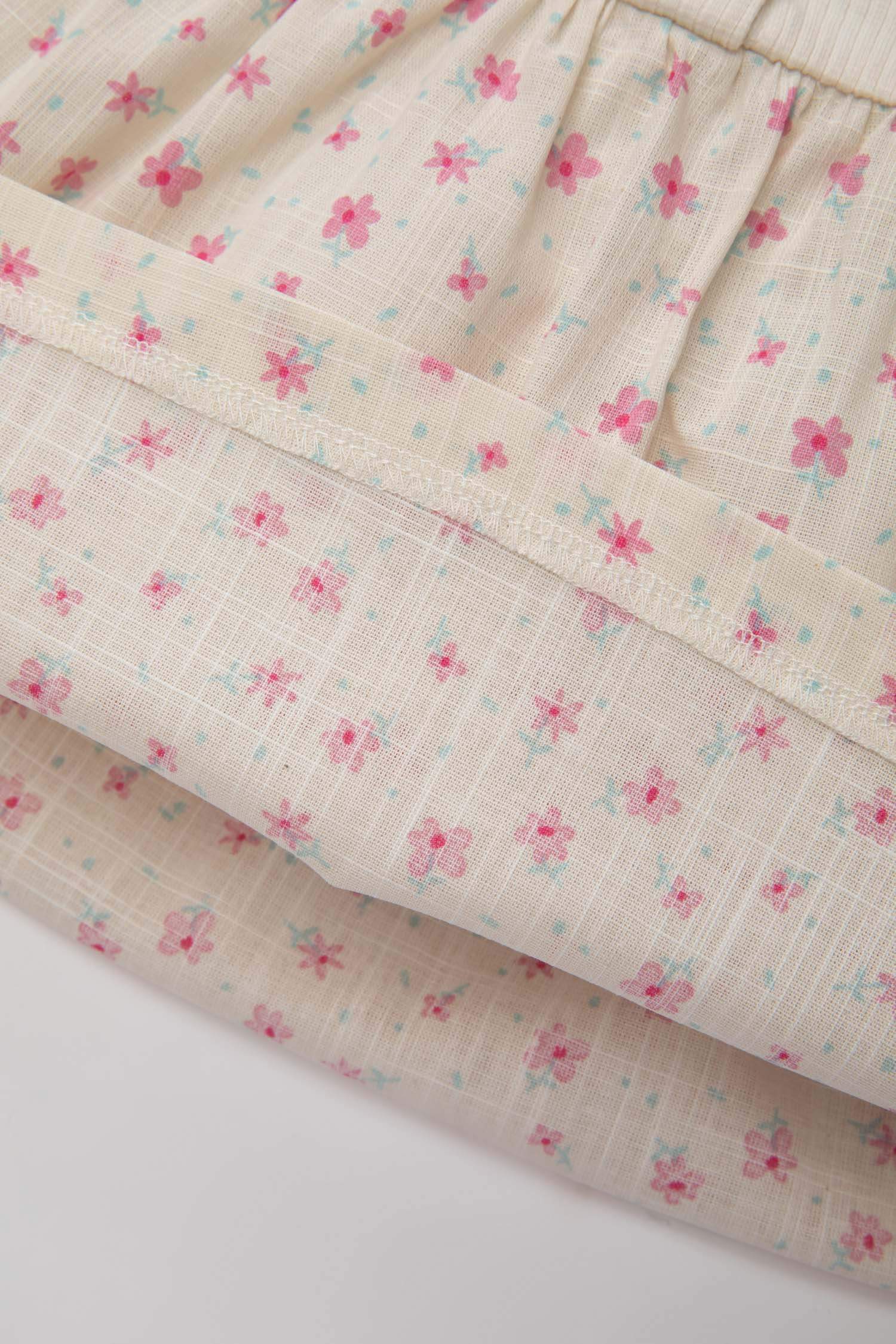 Kız Bebek Bisiklet Yaka Çiçekli Fitilli Kaşkorse Kısa Kollu Tişört