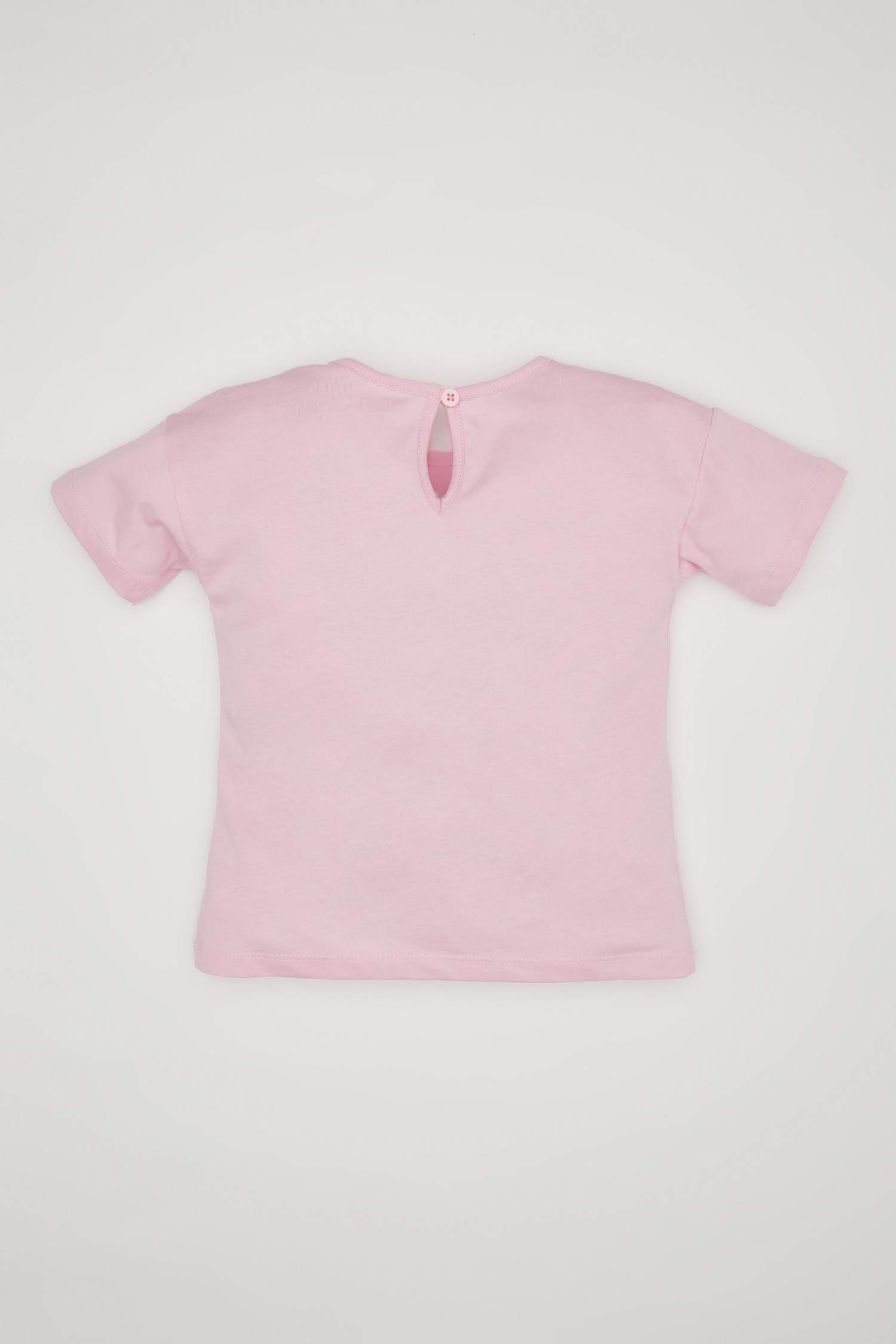 تيشيرت نص ردن بناتي بطبعة شعار وقصة عادية