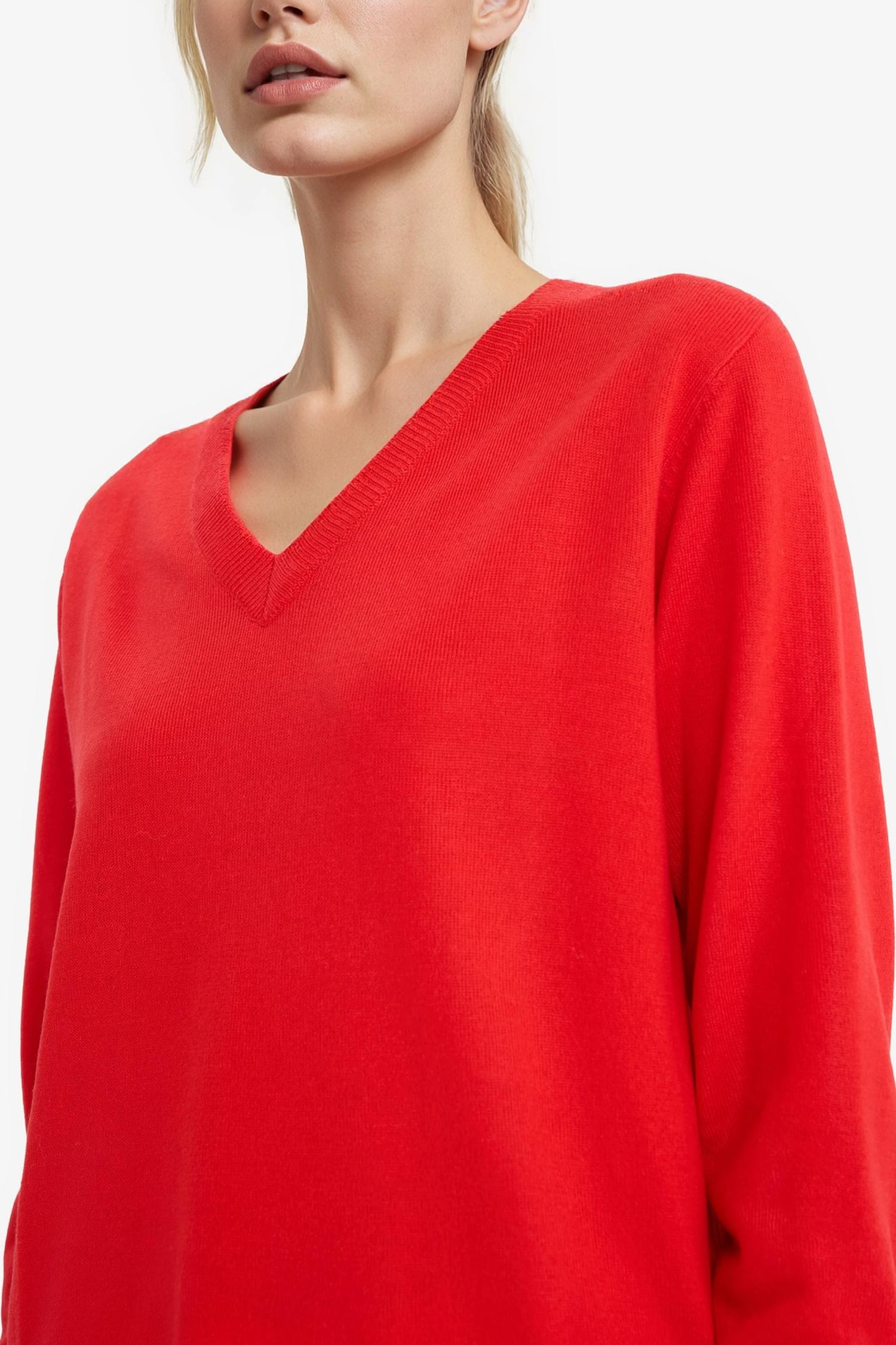 Relax Fit V-Neck Knitted Pullover